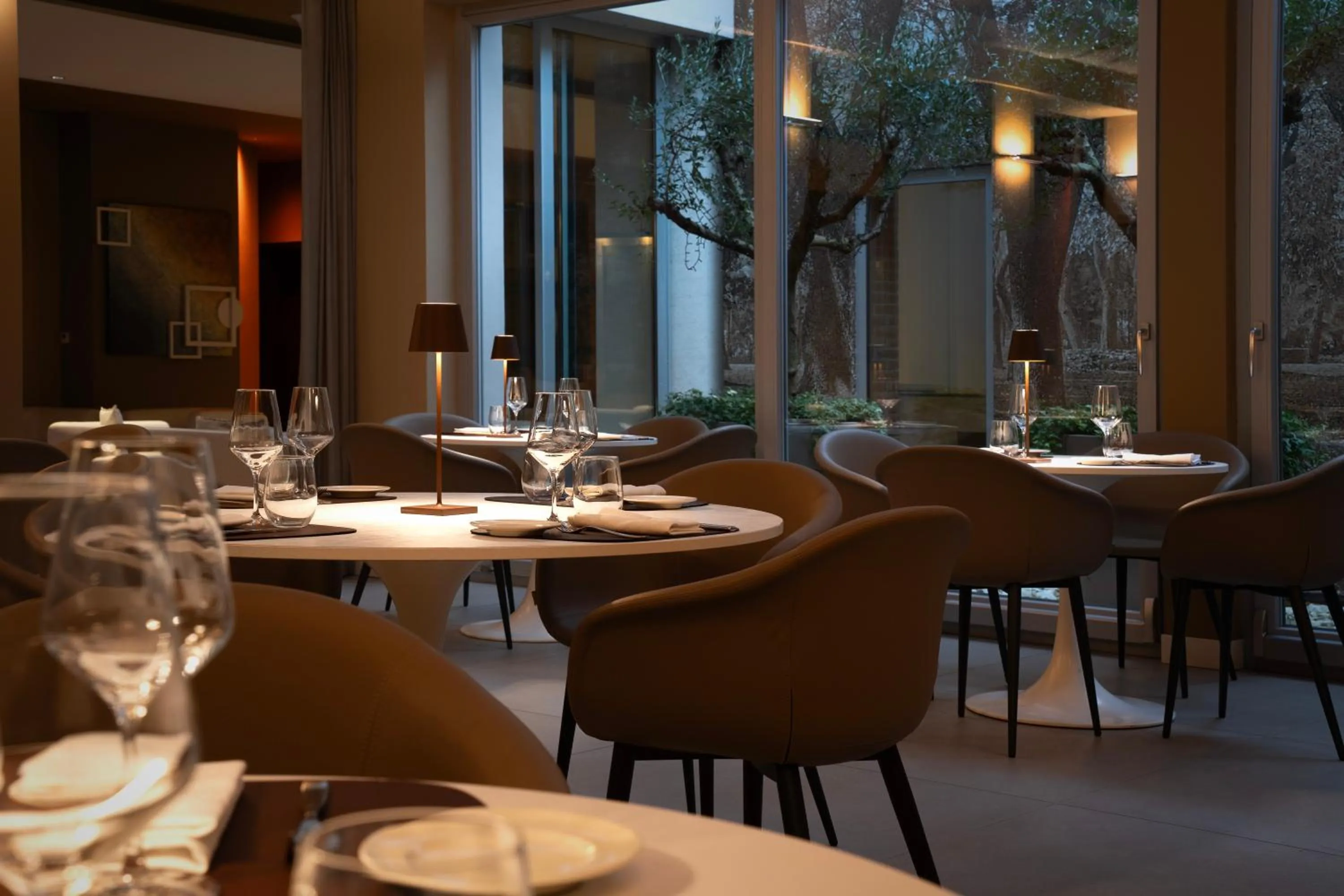 Restaurant/places to eat in GHV Hotel