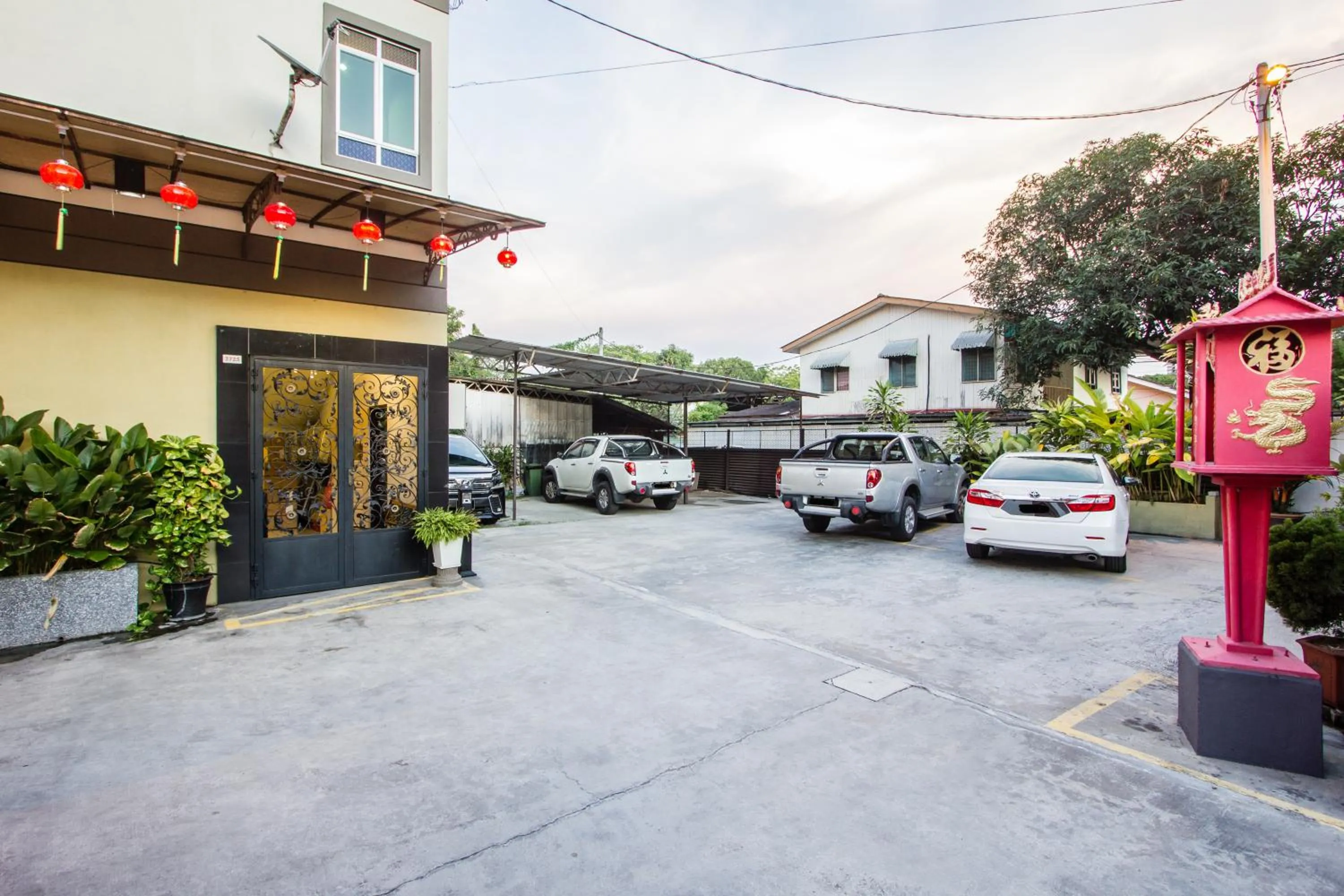 Property building in Value Inn Homestay