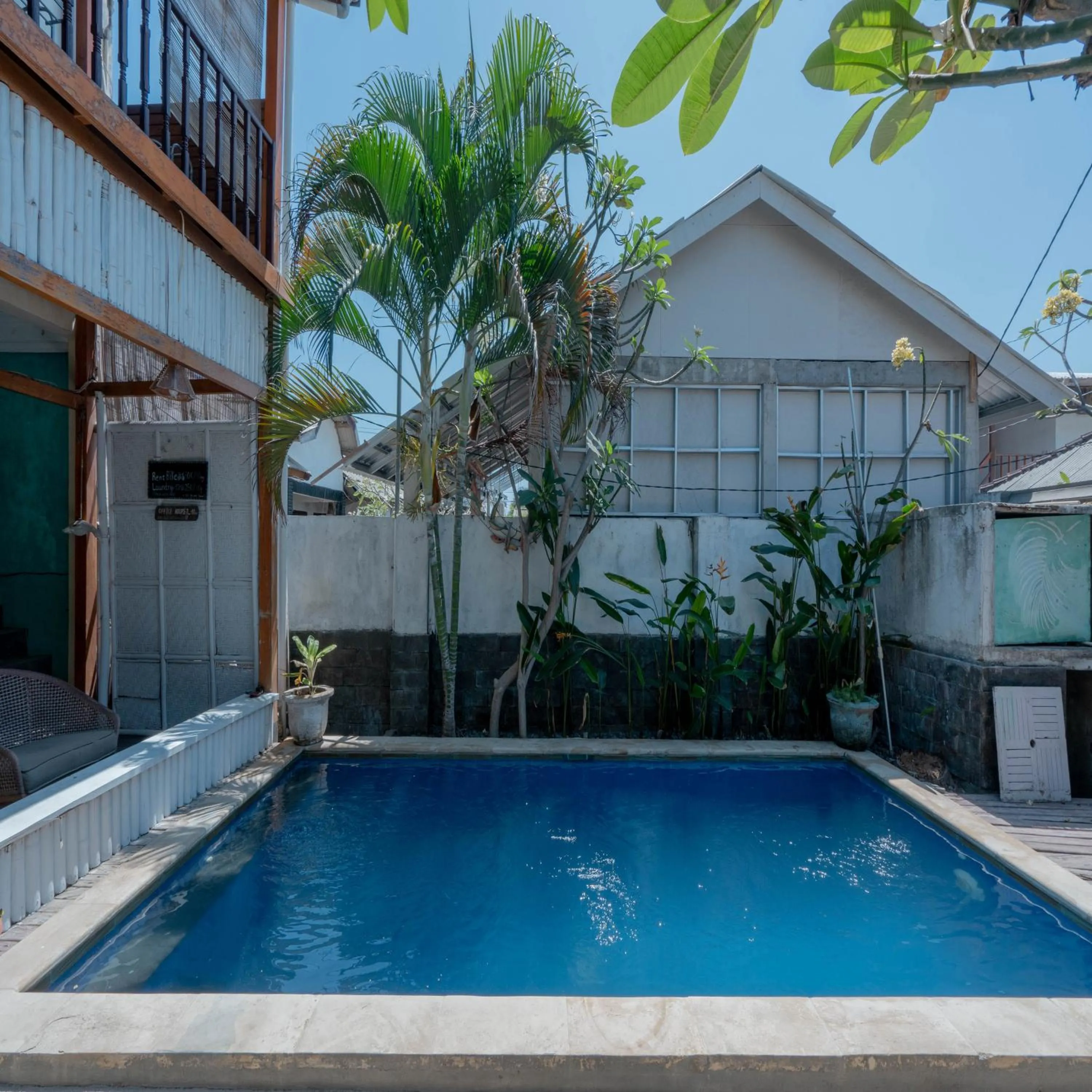 Swimming pool in Gili White Bamboo Resort
