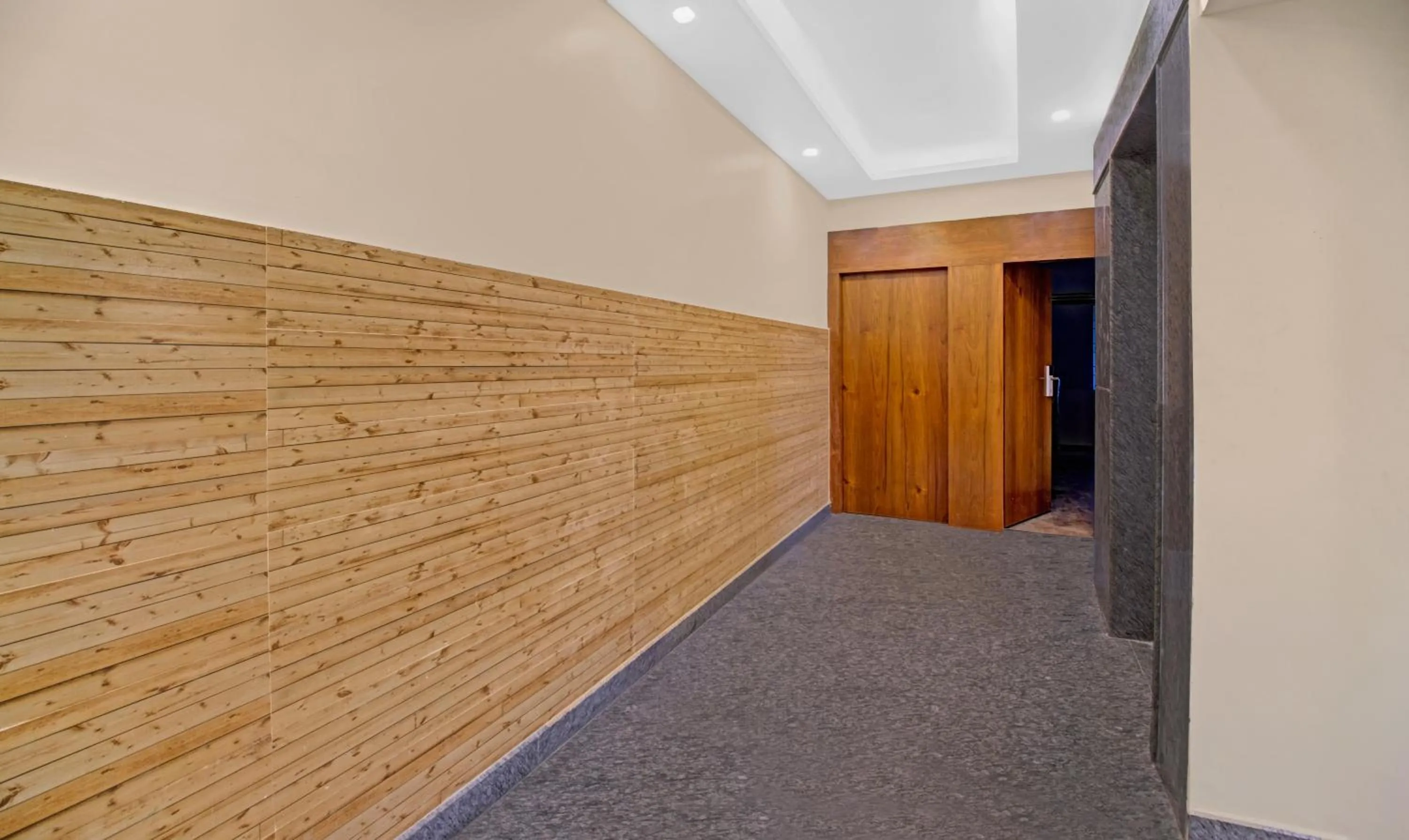 Lobby or reception in Treebo White Inn