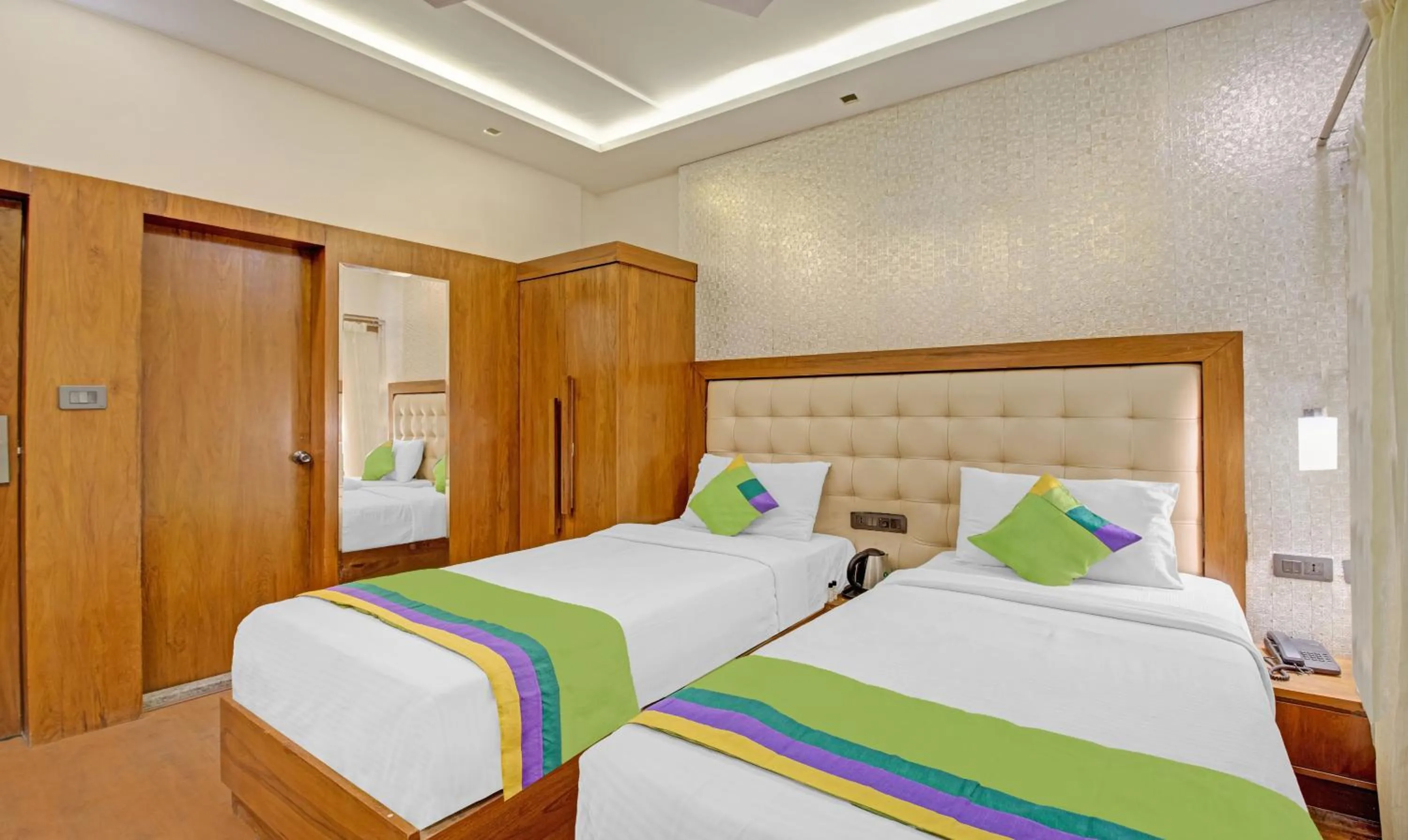 Bedroom, Bed in Treebo White Inn