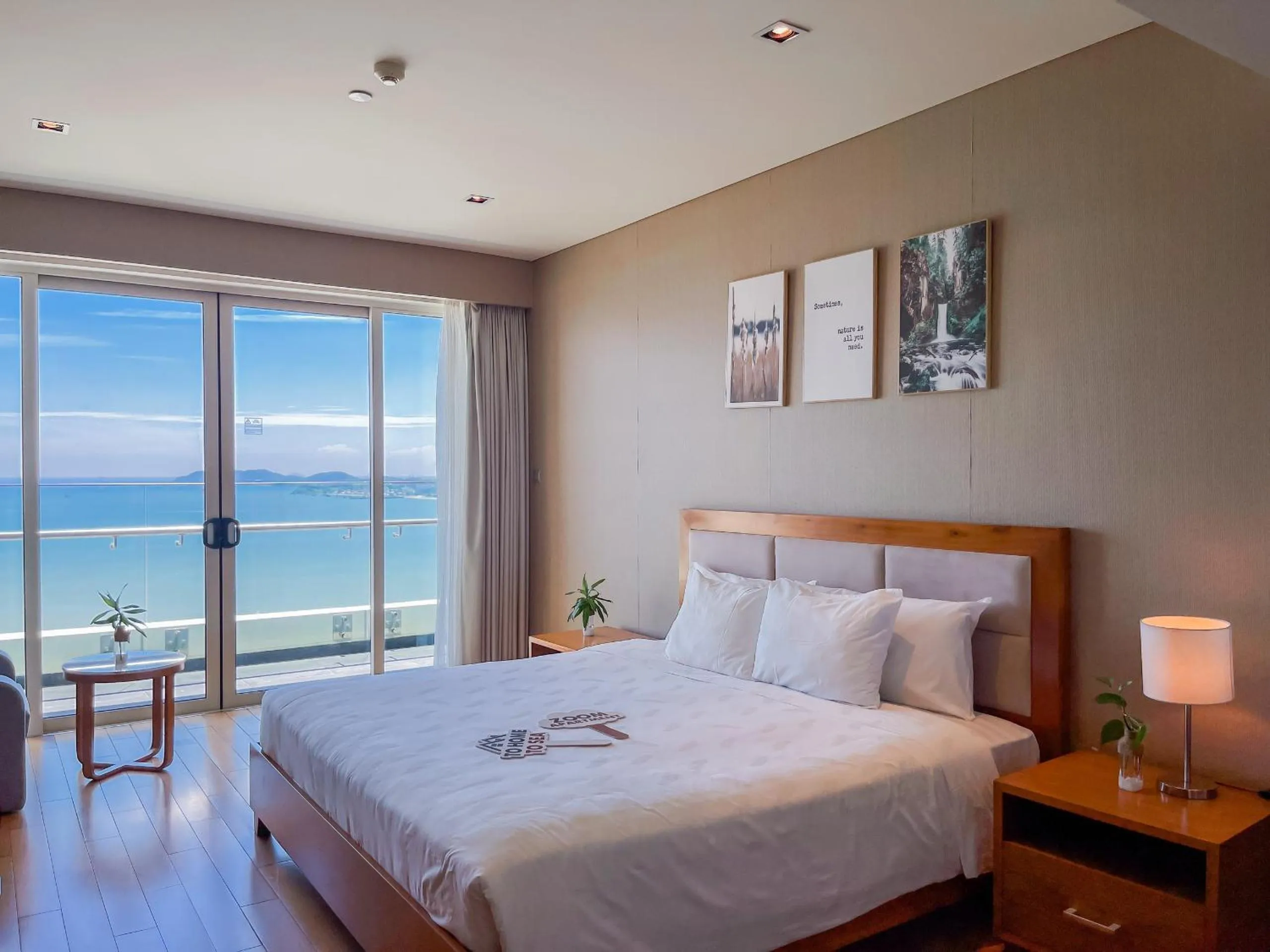 Bedroom, Bed in The Sea Luxury Nha Trang Apartment