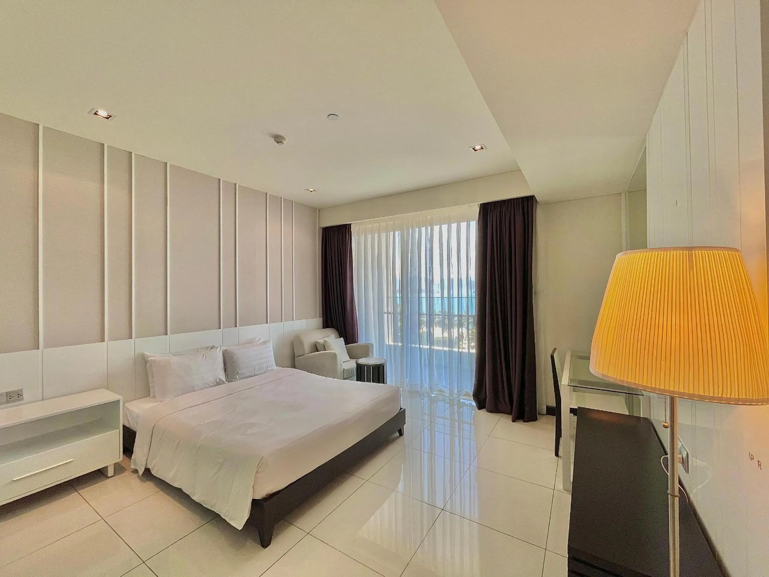 Bedroom, Bed in The Sea Luxury Nha Trang Apartment