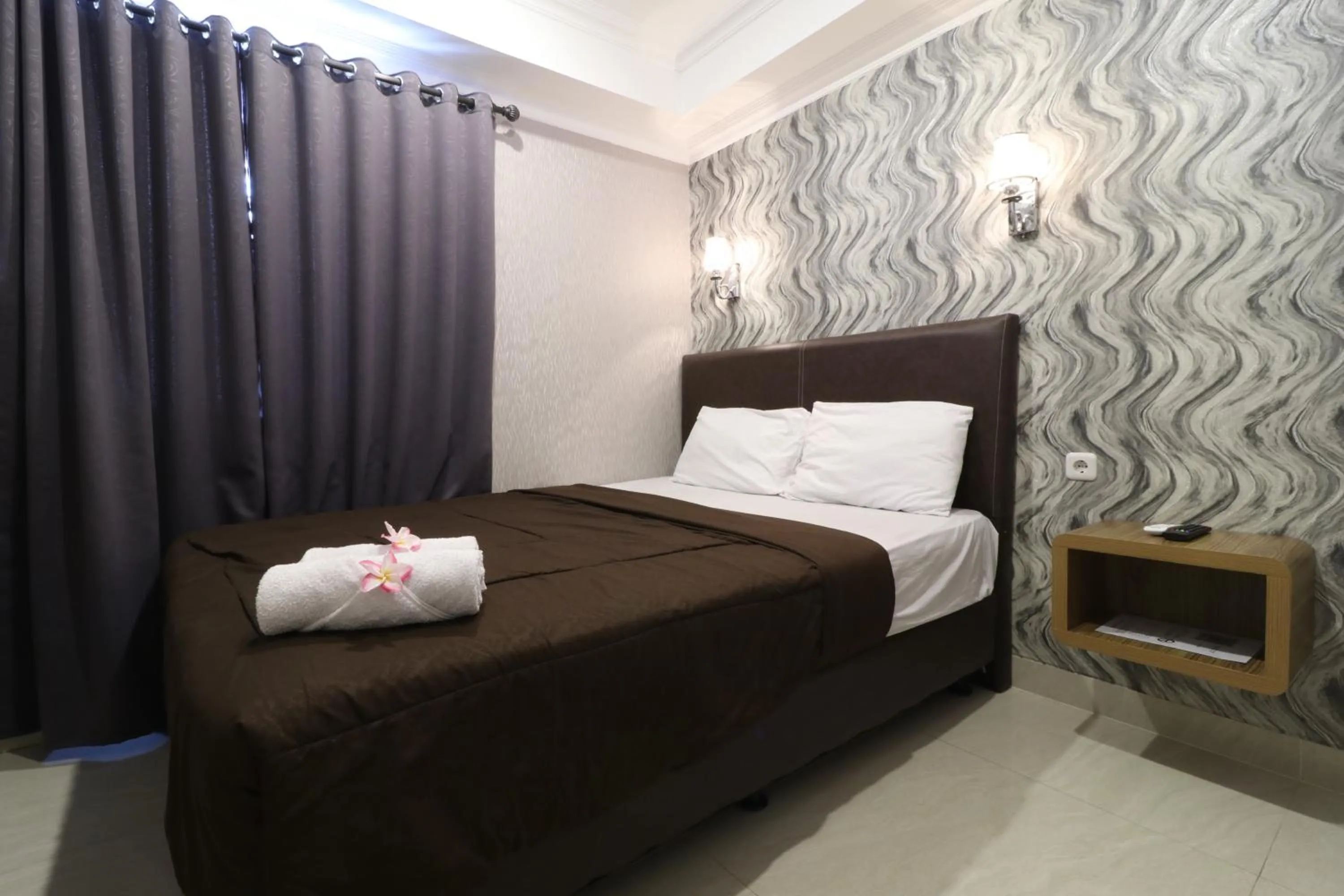 Bed in Flamenco Urban Living