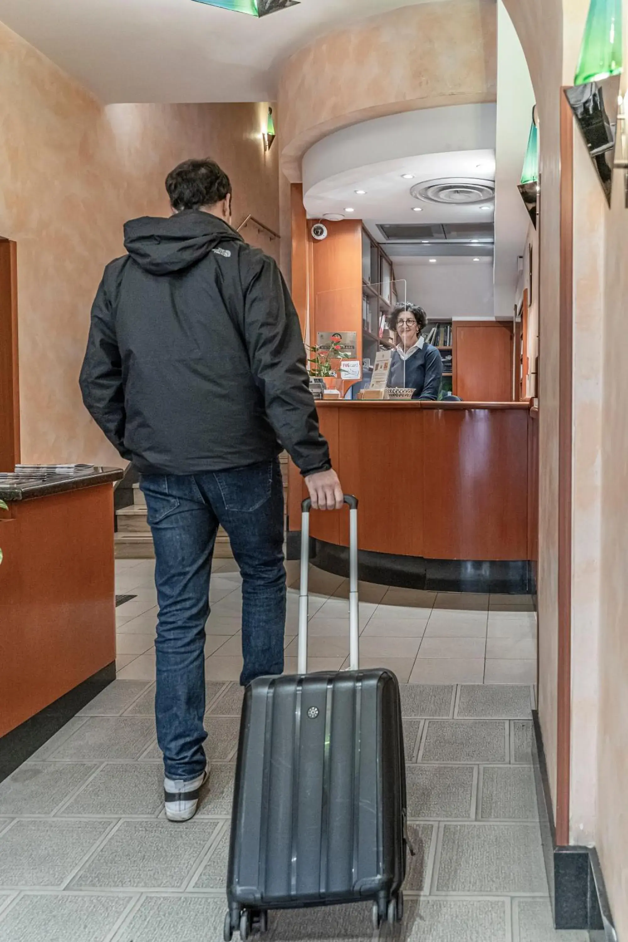 Facade/entrance in Hotel Italia Facade/entrance in Hotel Italia