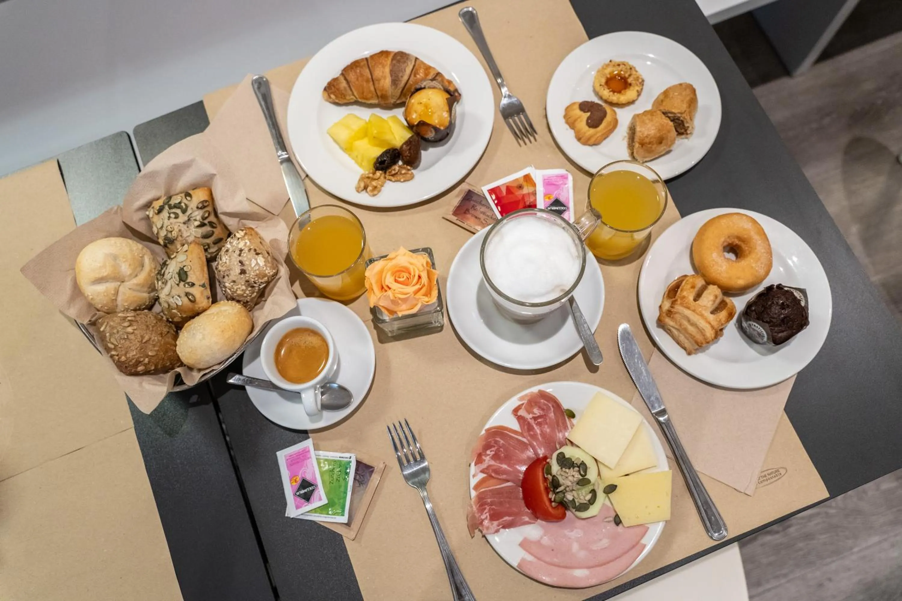 Food and drinks in Hotel Italia