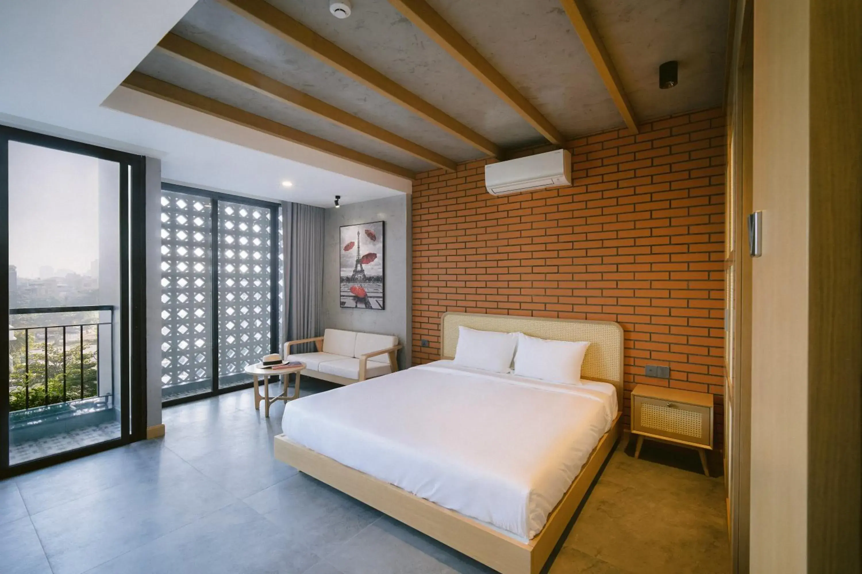 Photo of the whole room, Bed in SHI HOUSE by Haviland Photo of the whole room, Bed in SHI HOUSE by Haviland