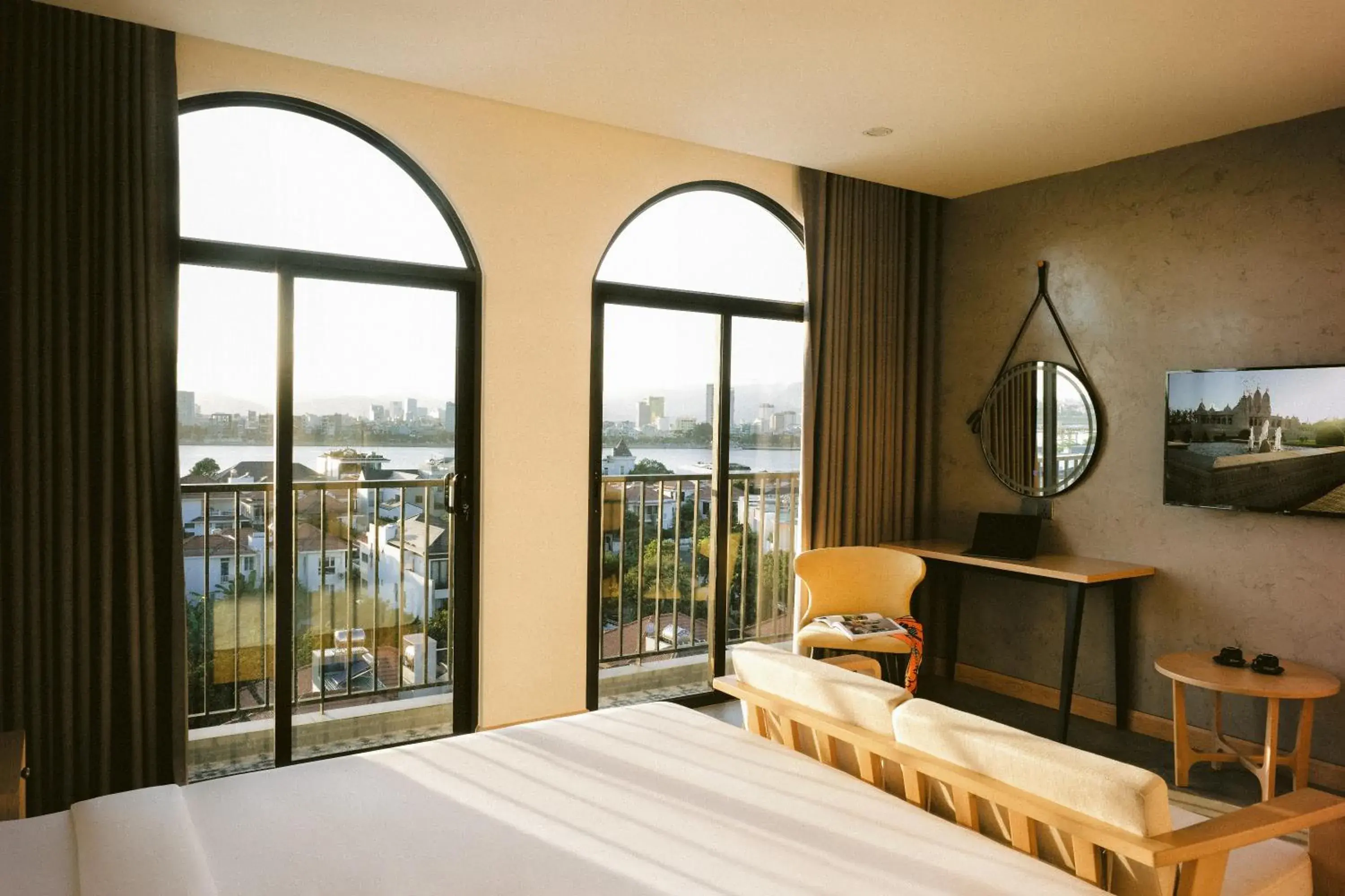 City view, Bed in SHI HOUSE by Haviland City view, Bed in SHI HOUSE by Haviland