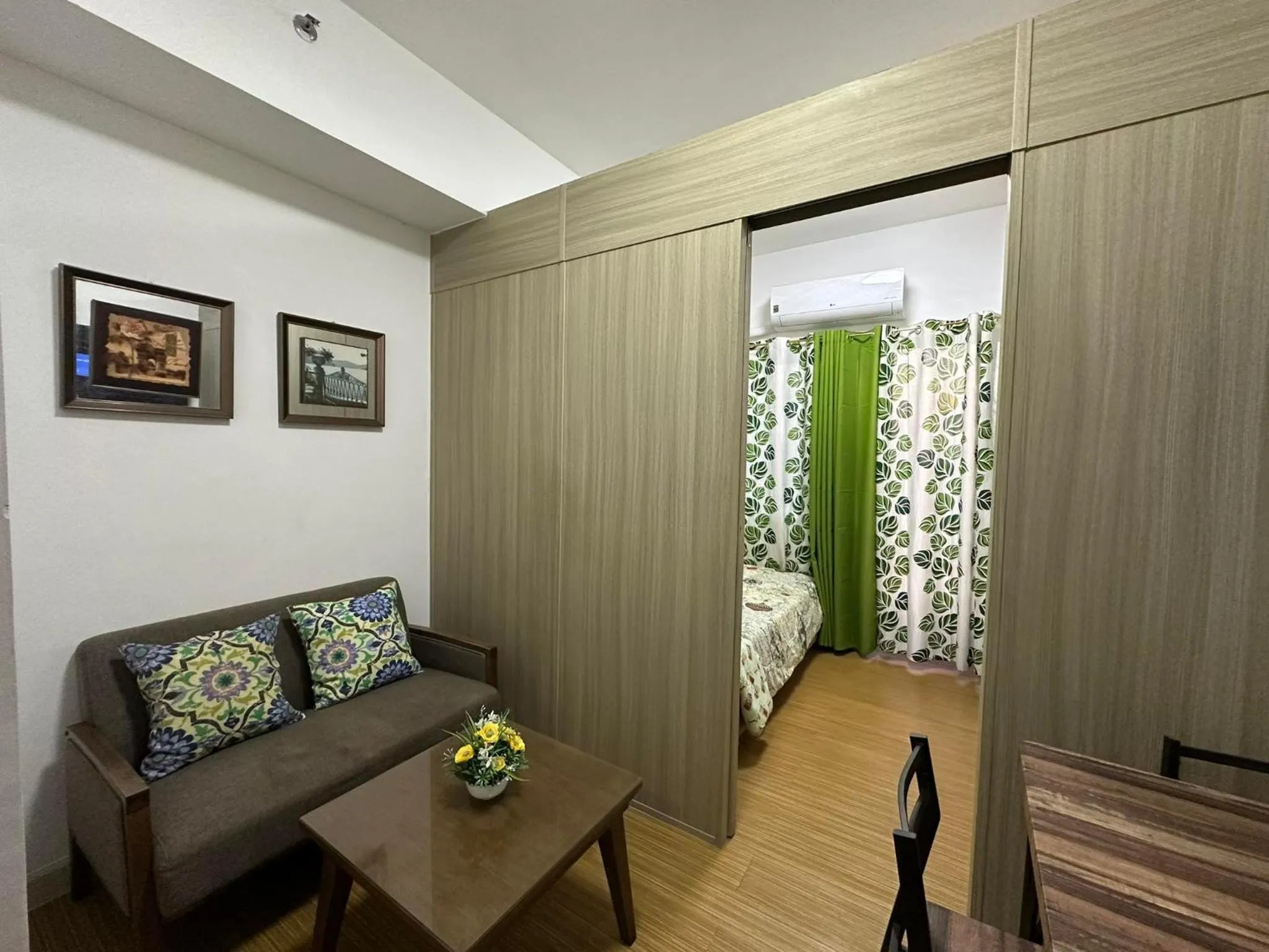 1bedroom With Balcony Taguig Near Bgc mc kinley