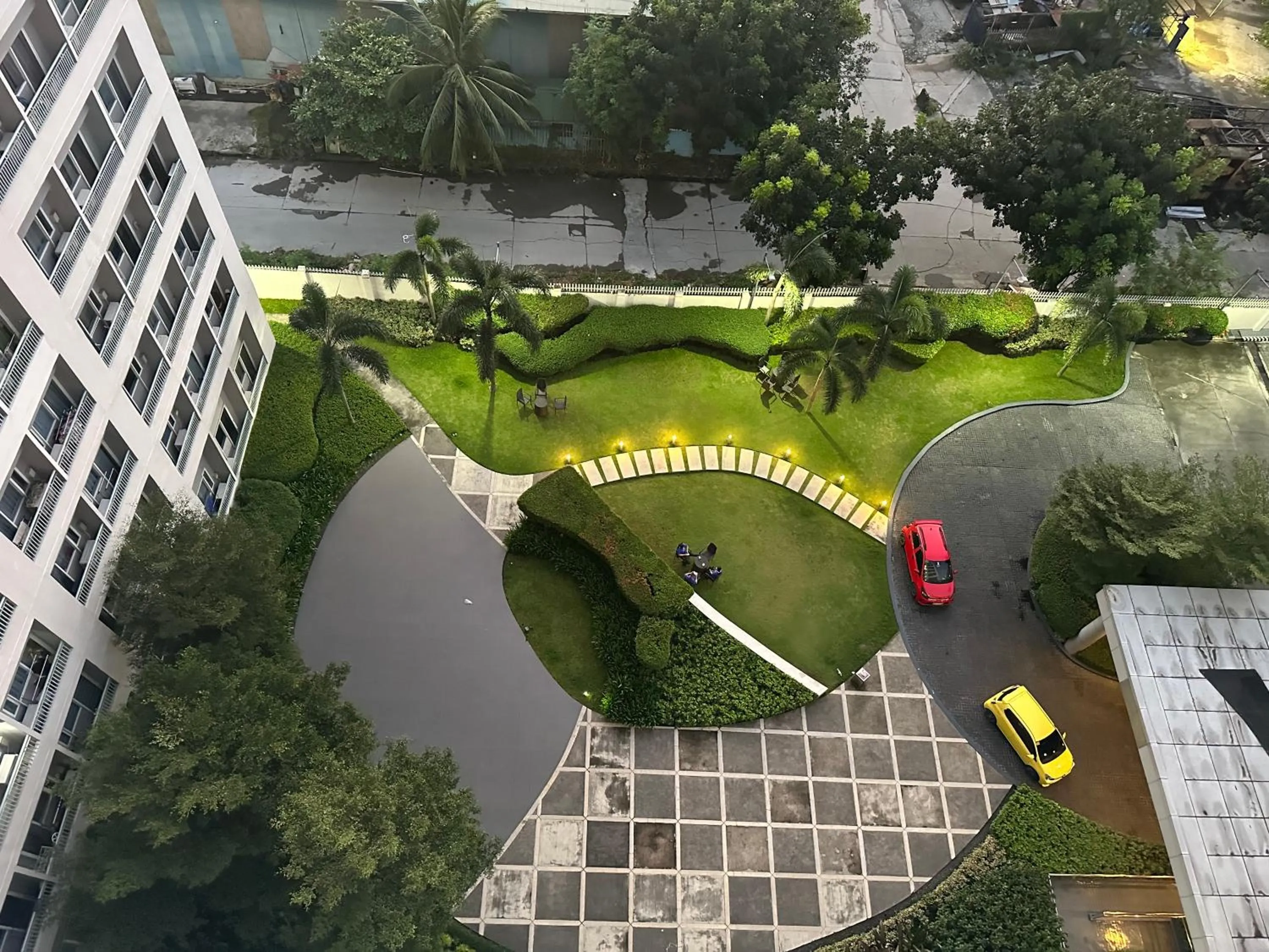 1bedroom With Balcony Taguig Near Bgc mc kinley