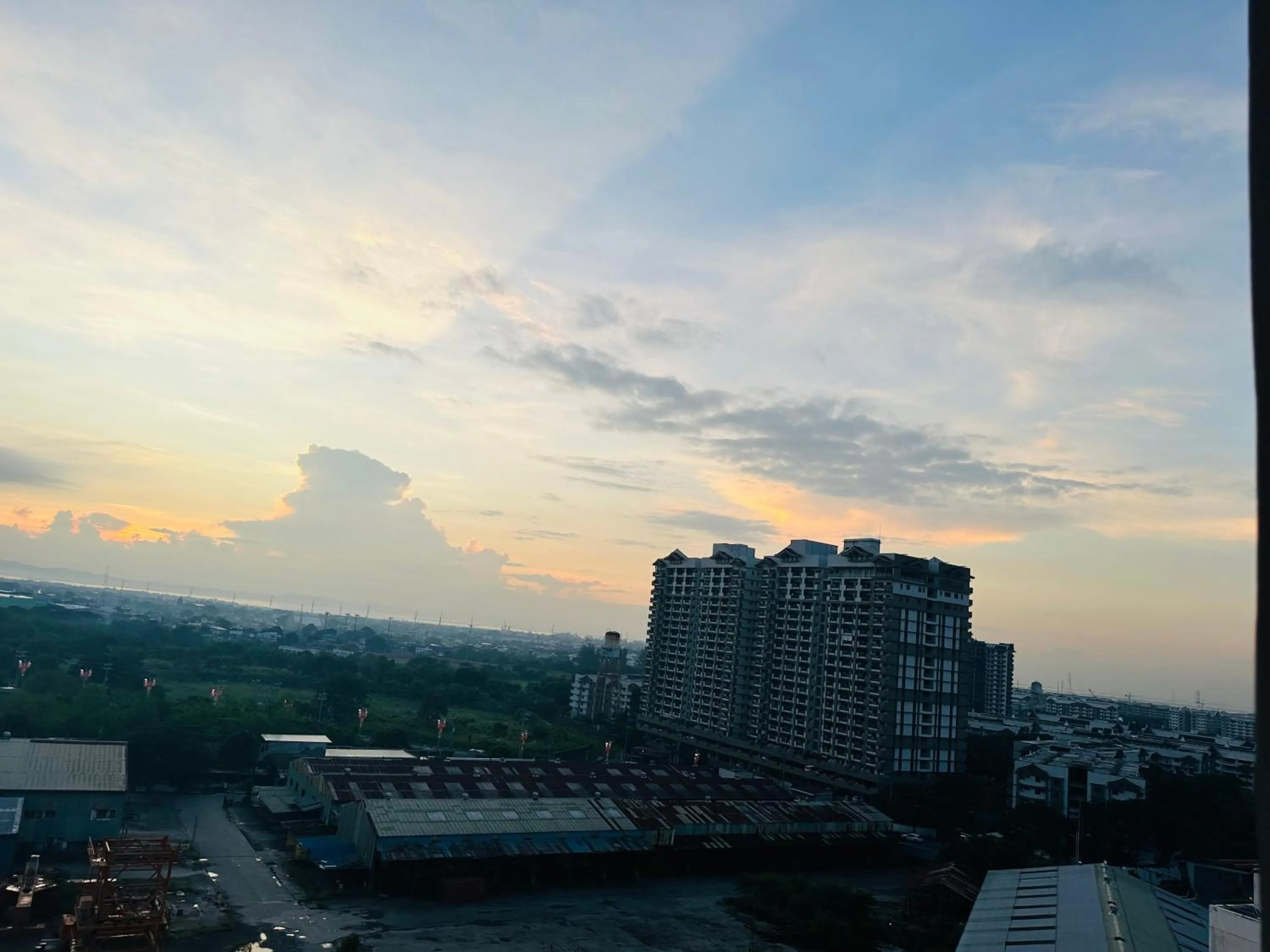 1bedroom With Balcony Taguig Near Bgc mc kinley