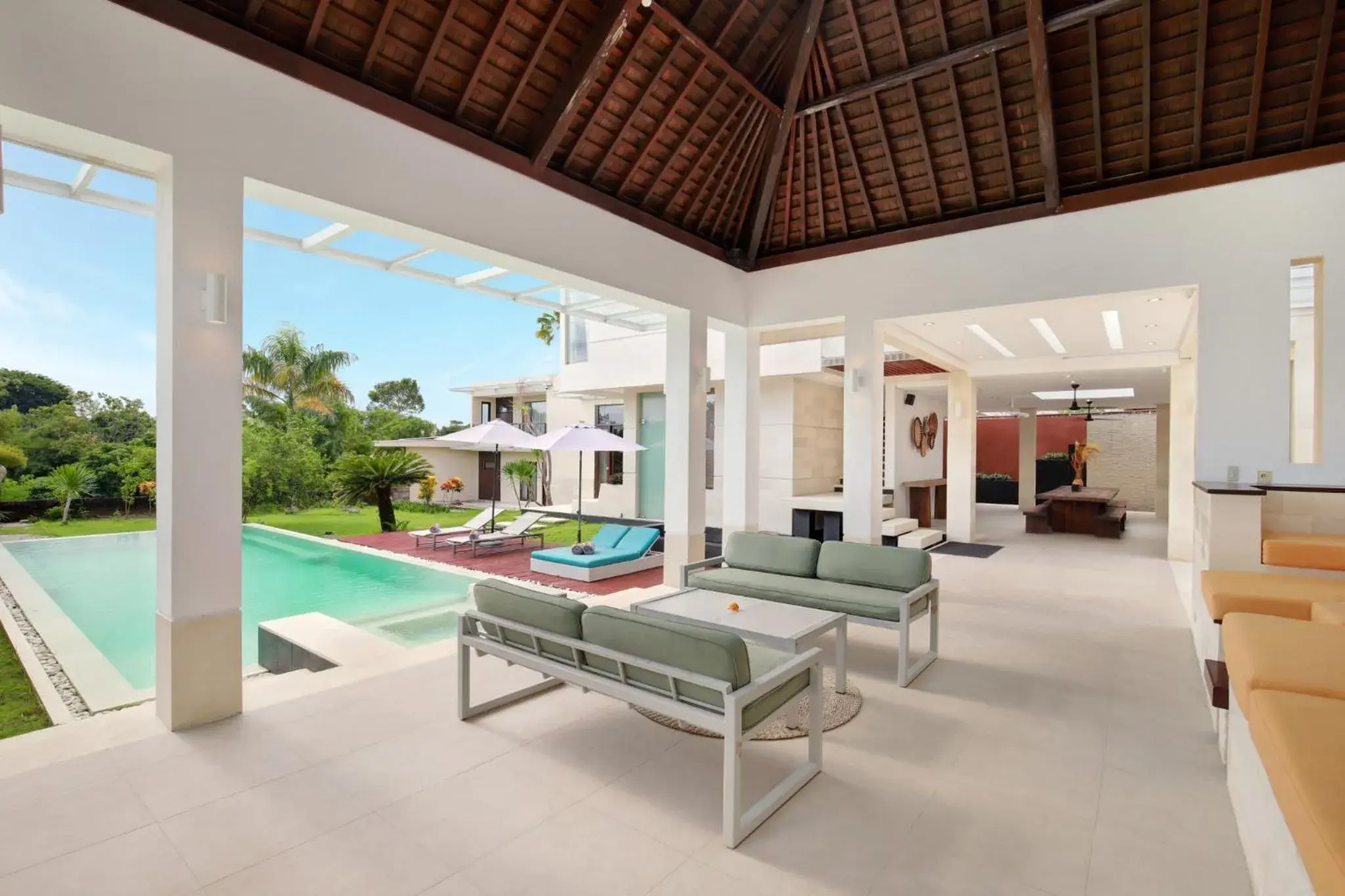 Living room in Nara Villa Canggu by Ini Vie Hospitality Living room in Nara Villa Canggu by Ini Vie Hospitality