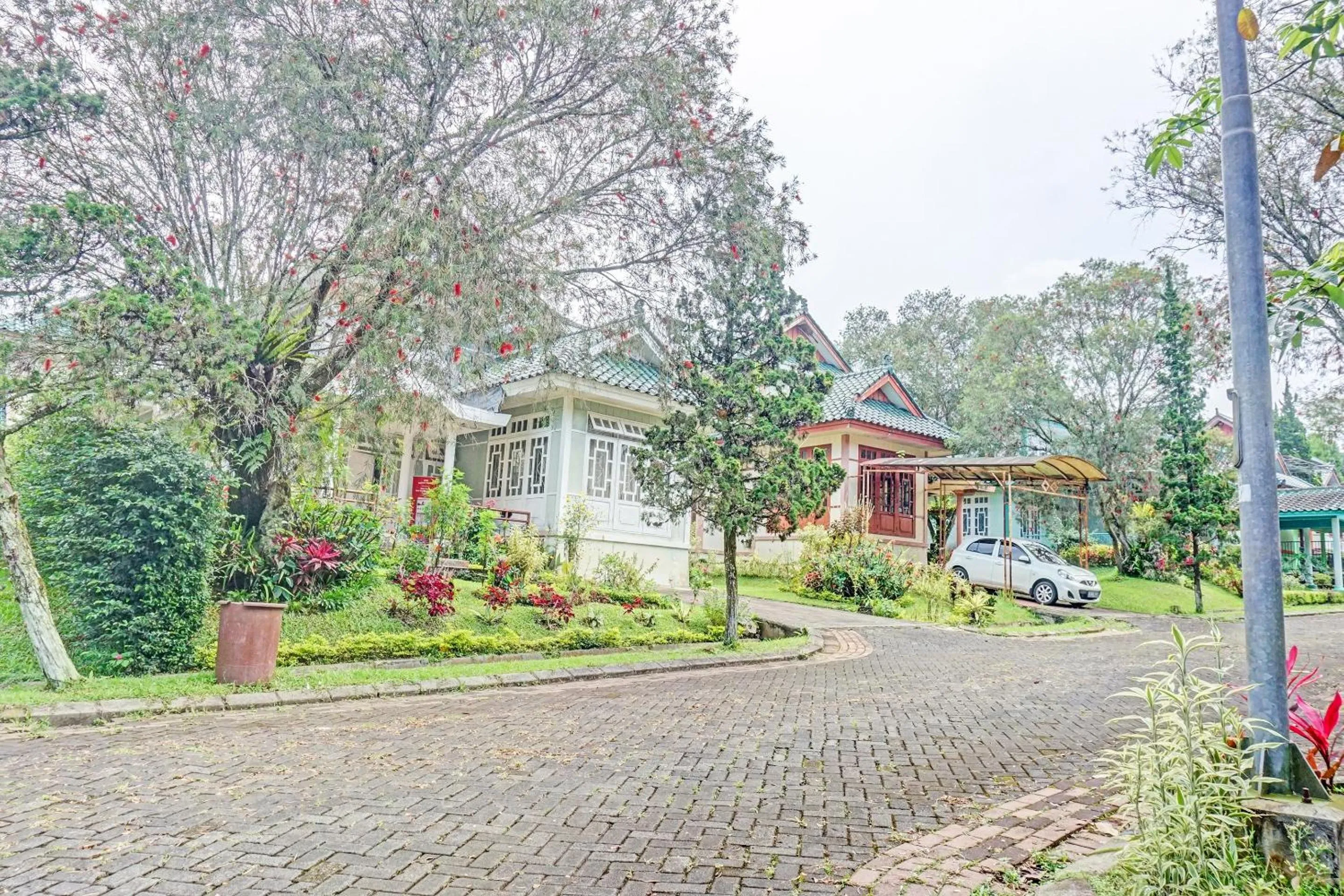 Facade/entrance in SPOT ON 91225 Kota Bunga Homestay Syariah
