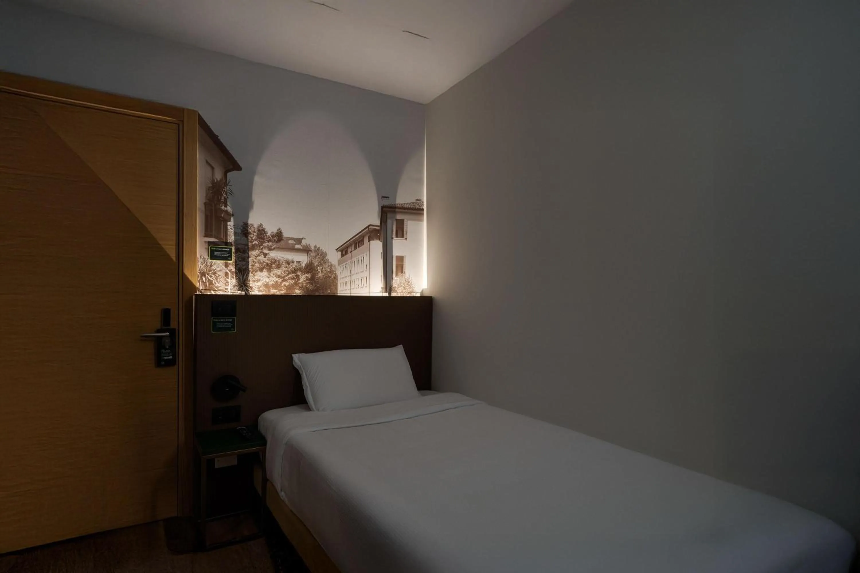 Photo of the whole room, Bed in B&B HOTEL Treviso Al Fogher