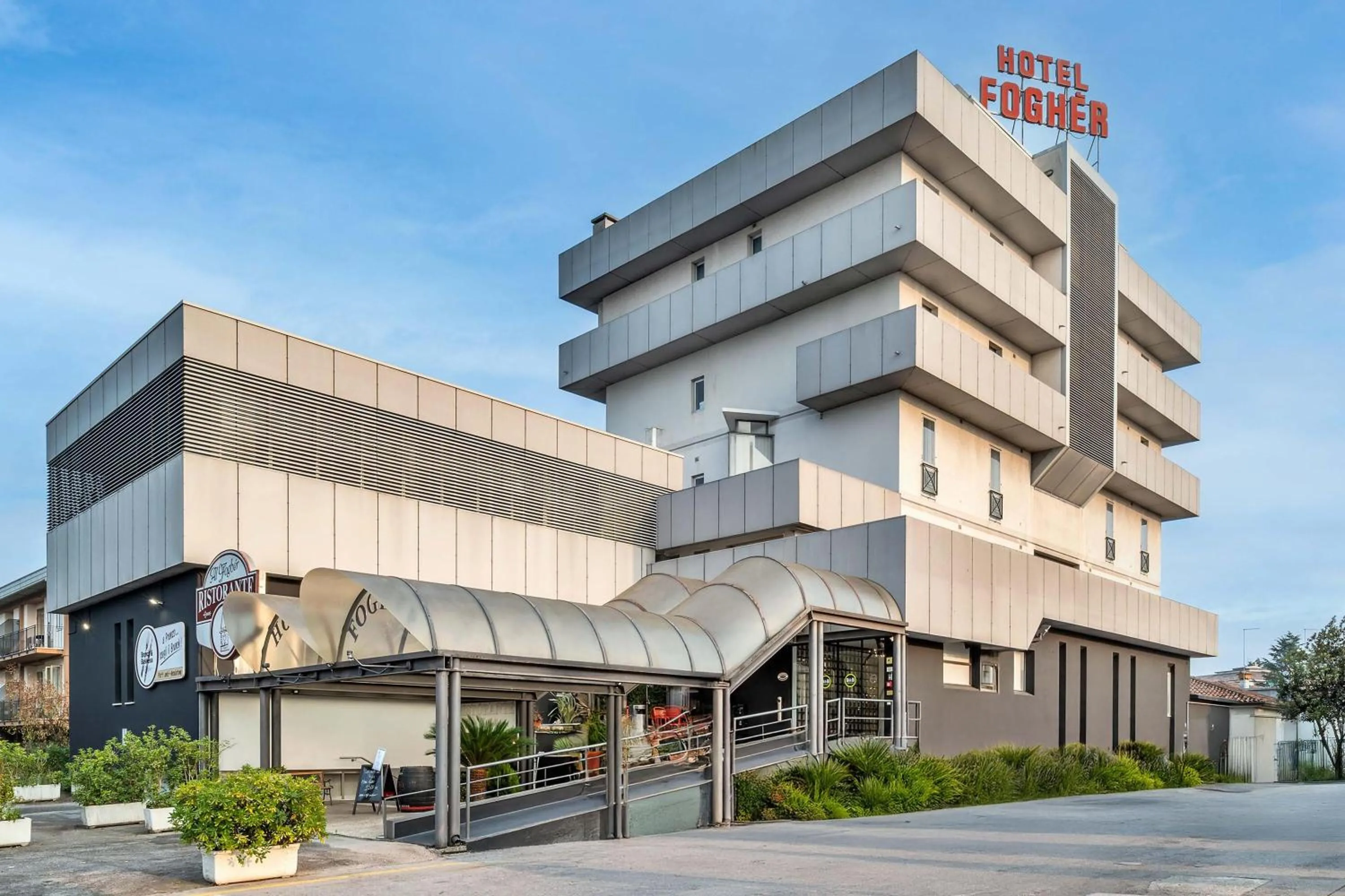 Property building in B&B HOTEL Treviso Al Fogher