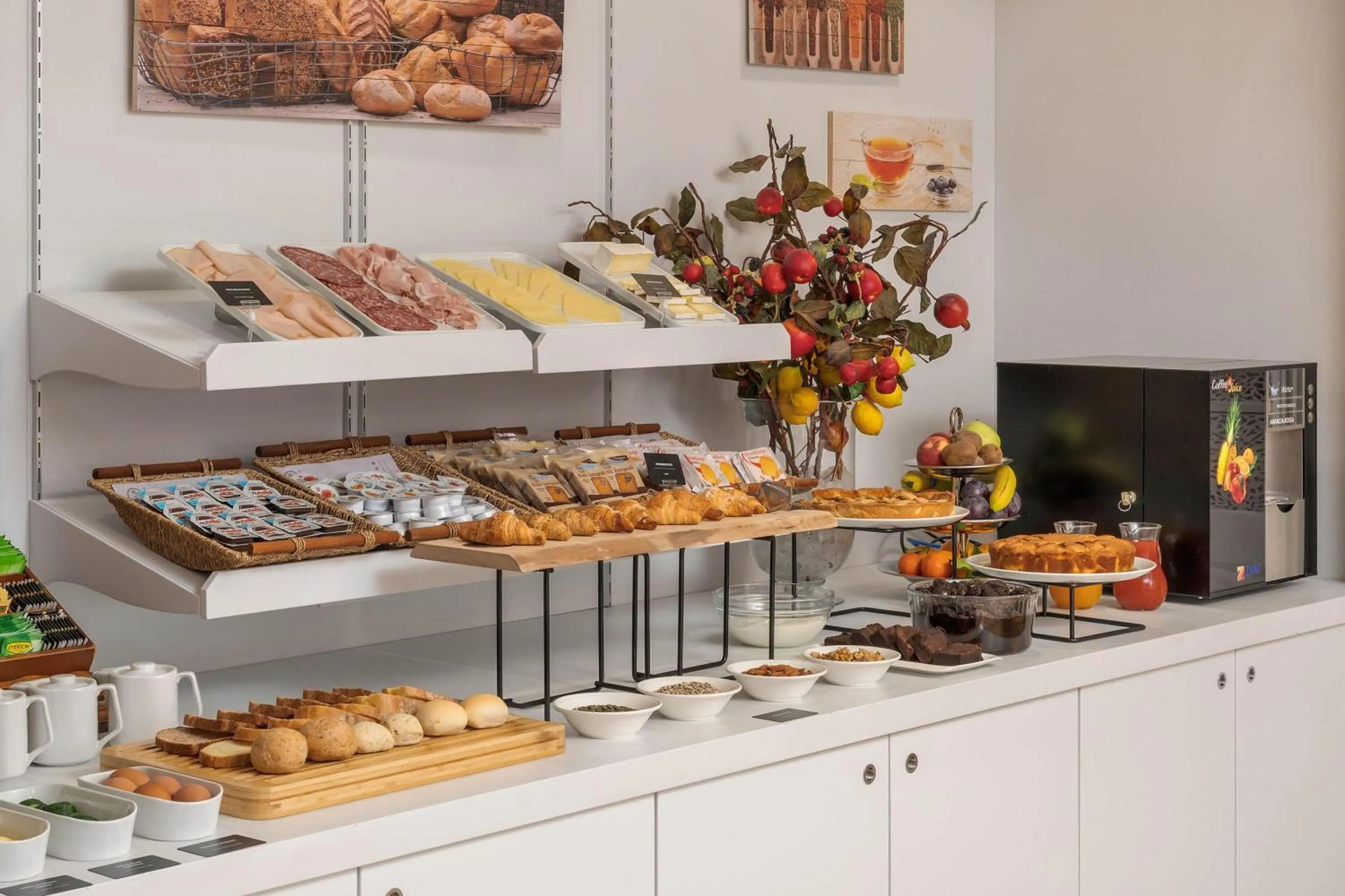 Restaurant/places to eat in B&B HOTEL Treviso Al Fogher