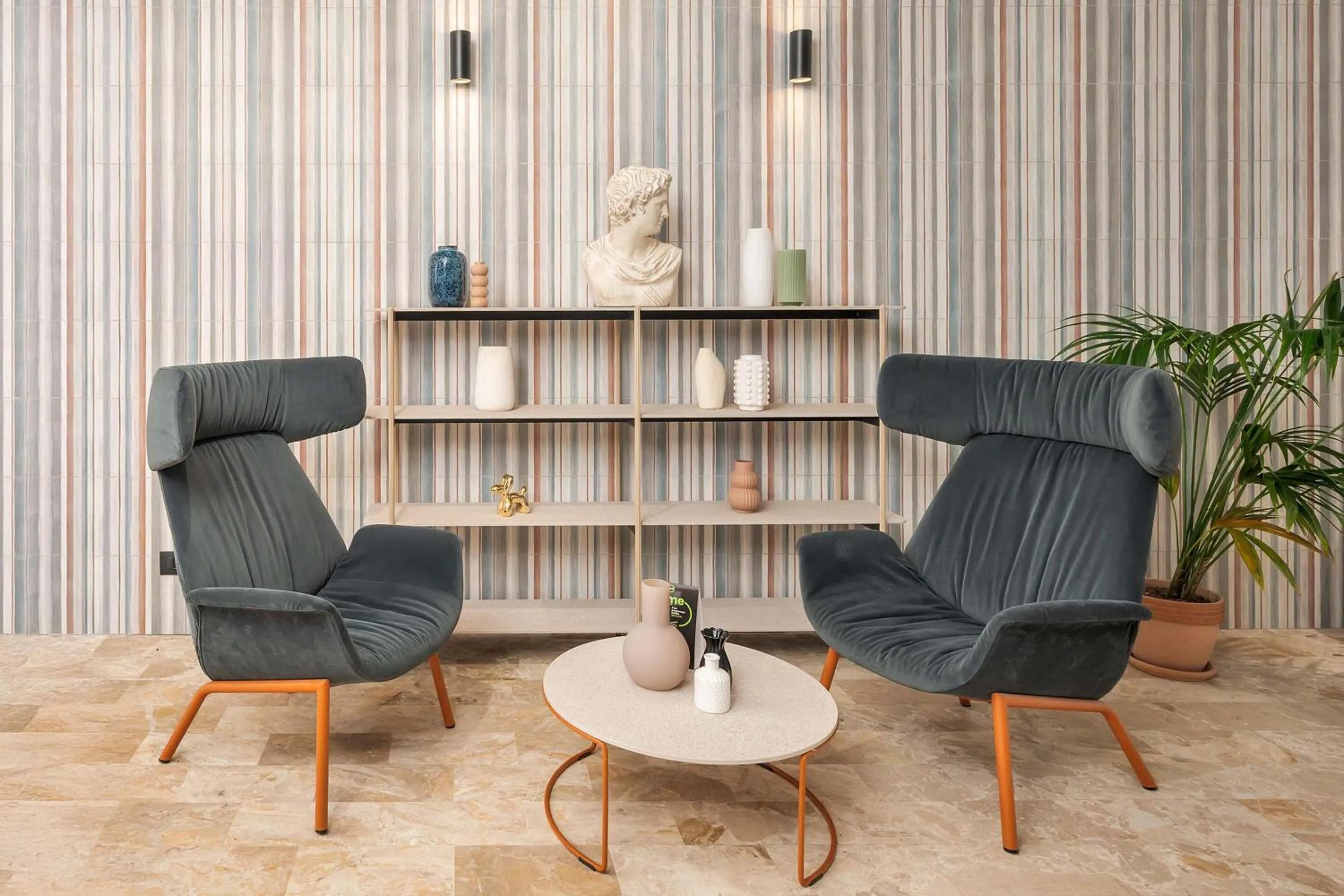 Lobby or reception in B&B HOTEL Treviso Al Fogher