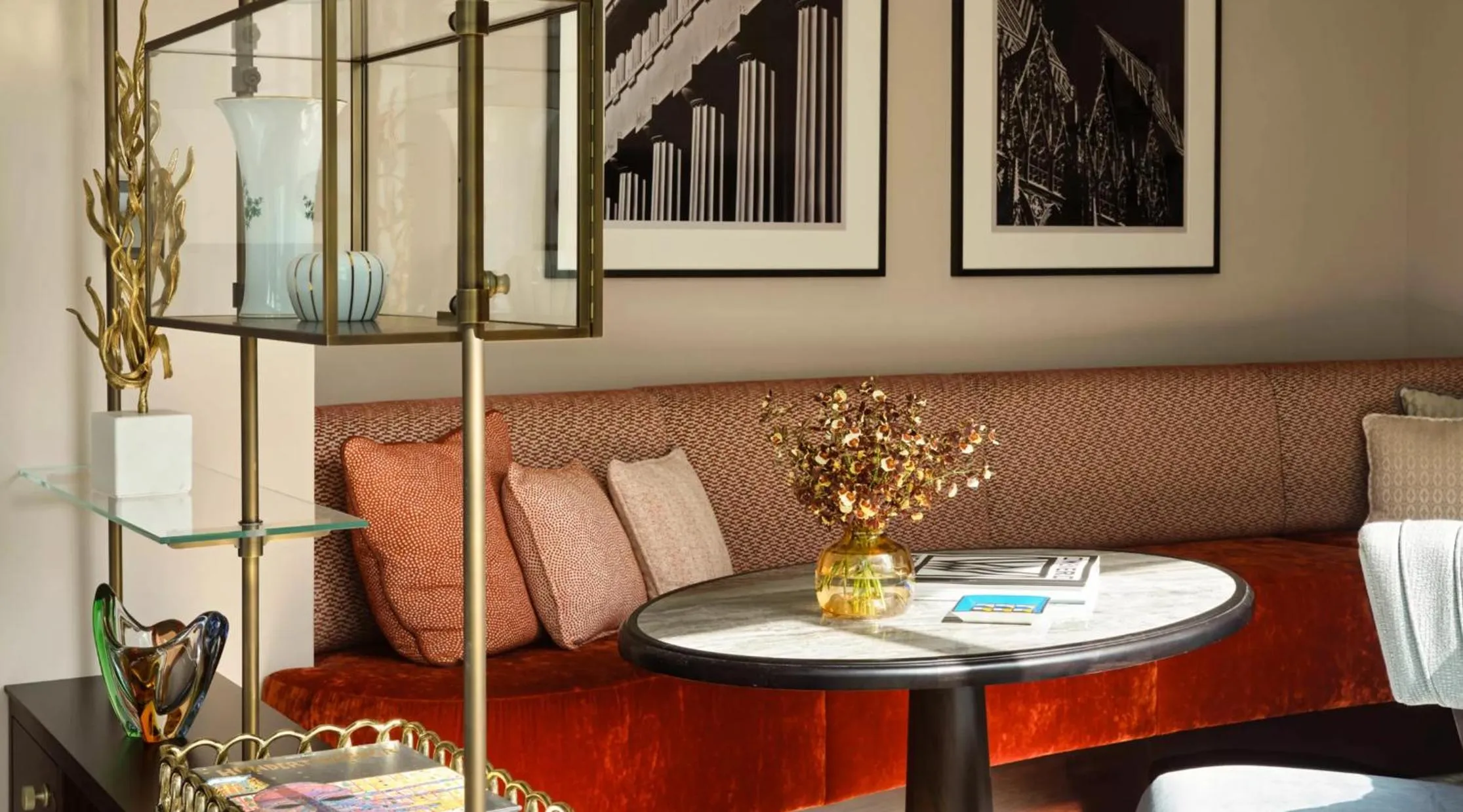 Living room in Rosewood Vienna