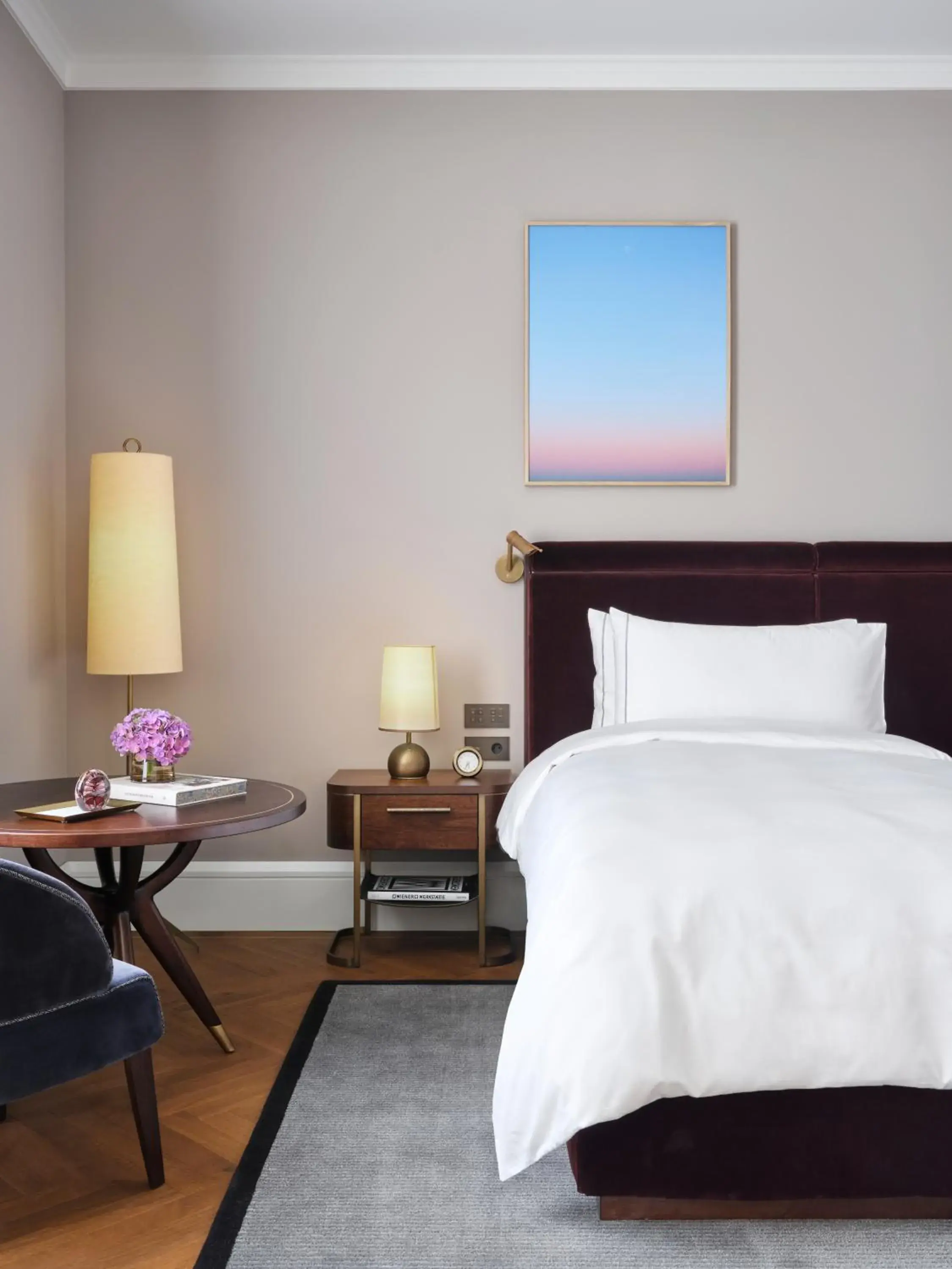 Photo of the whole room, Bed in Rosewood Vienna Photo of the whole room, Bed in Rosewood Vienna