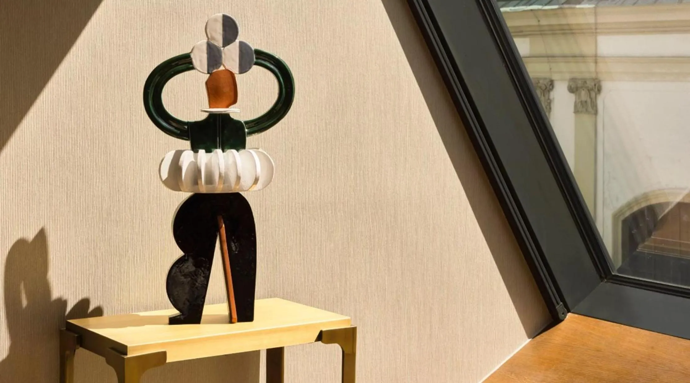 Seating area in Rosewood Vienna