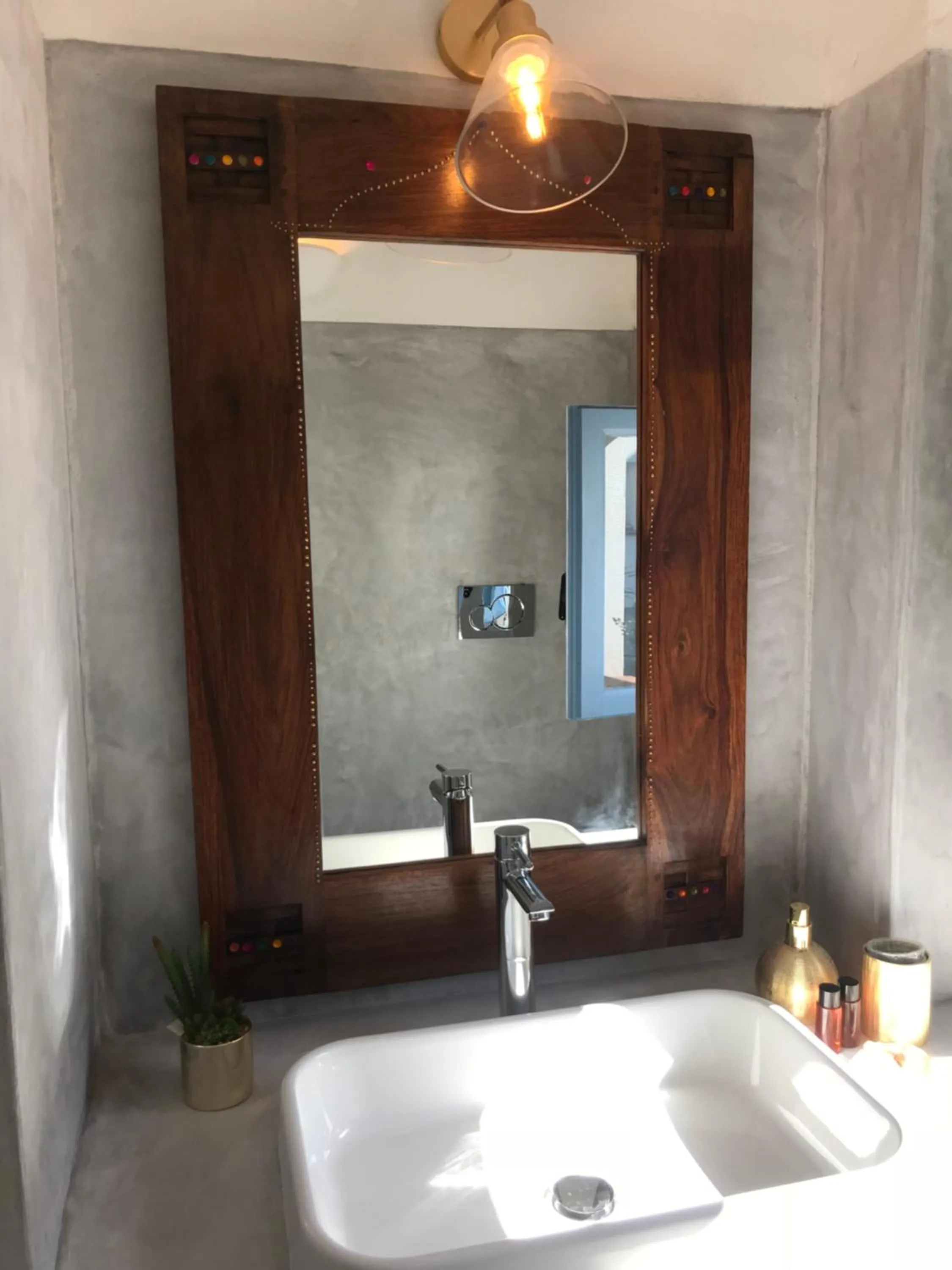 Bathroom in Le Lanterne Resort