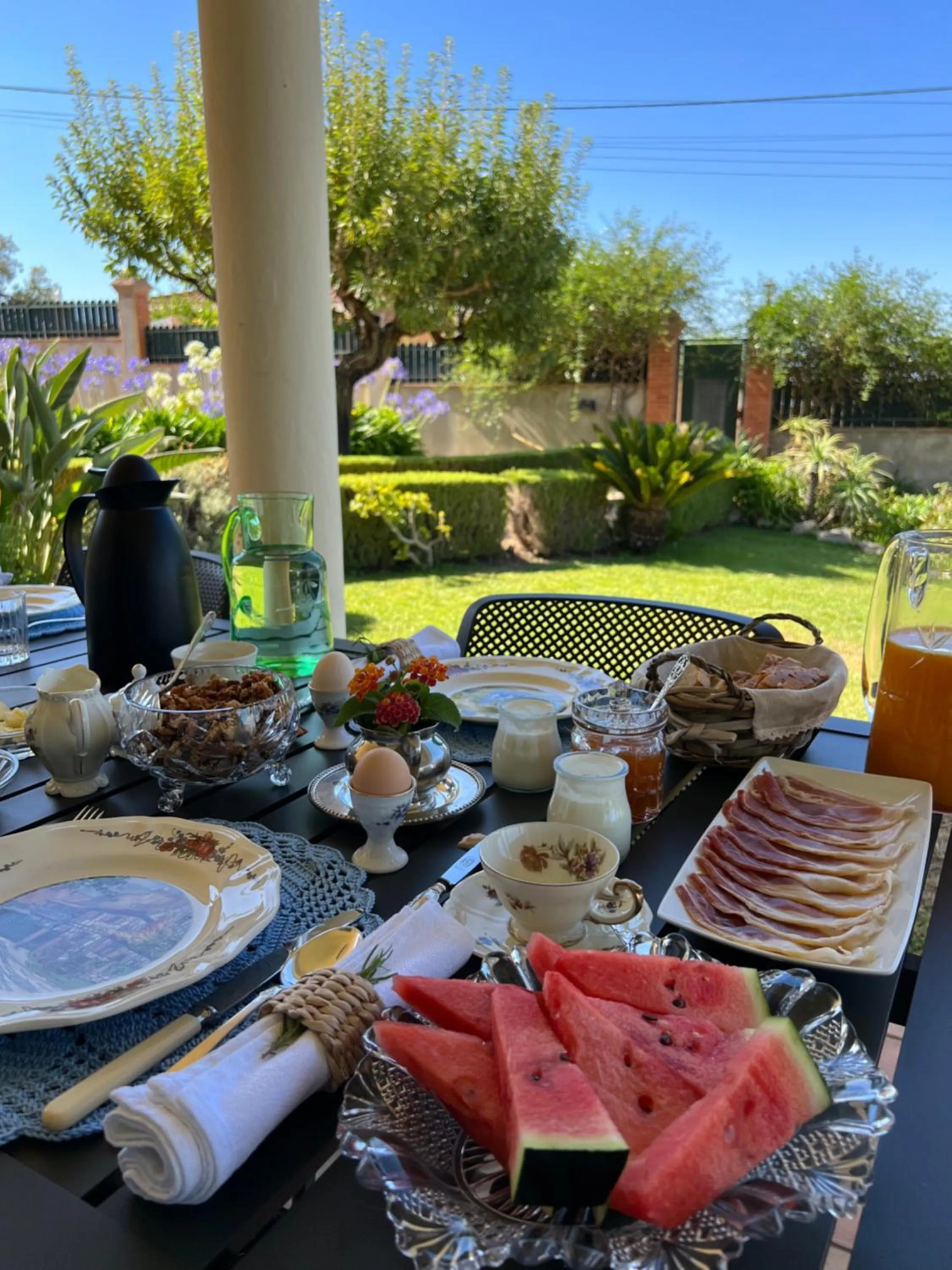 Buffet breakfast in Villa Tranberg Suites