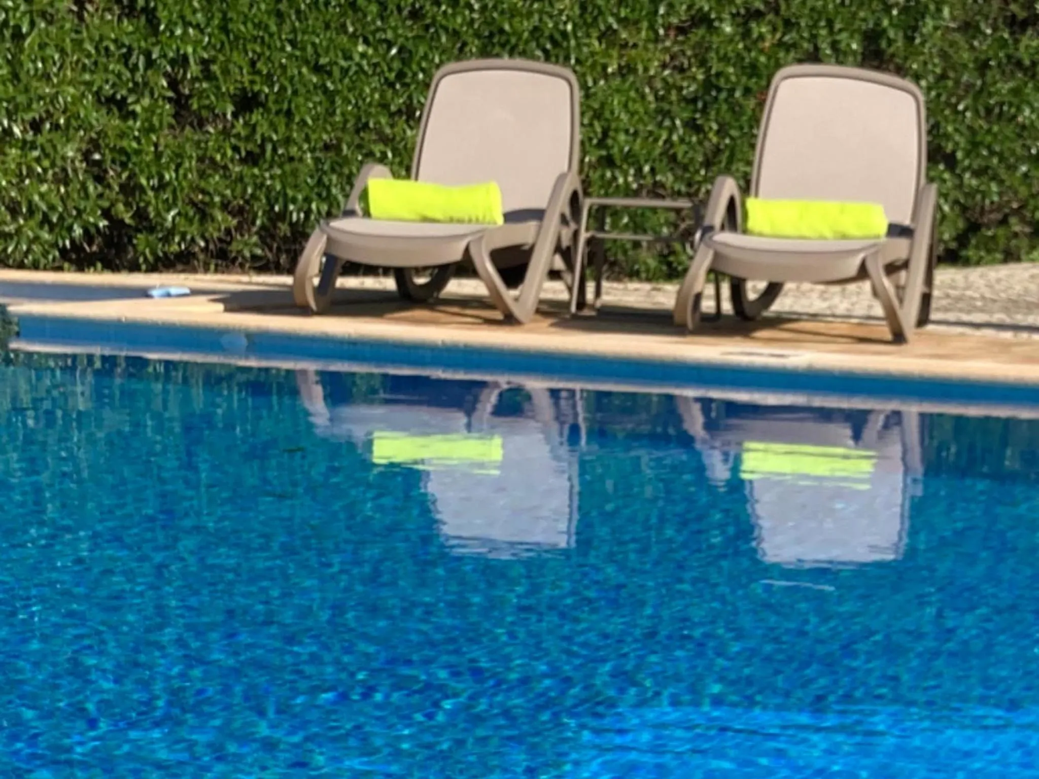 Swimming pool in Villa Tranberg Suites