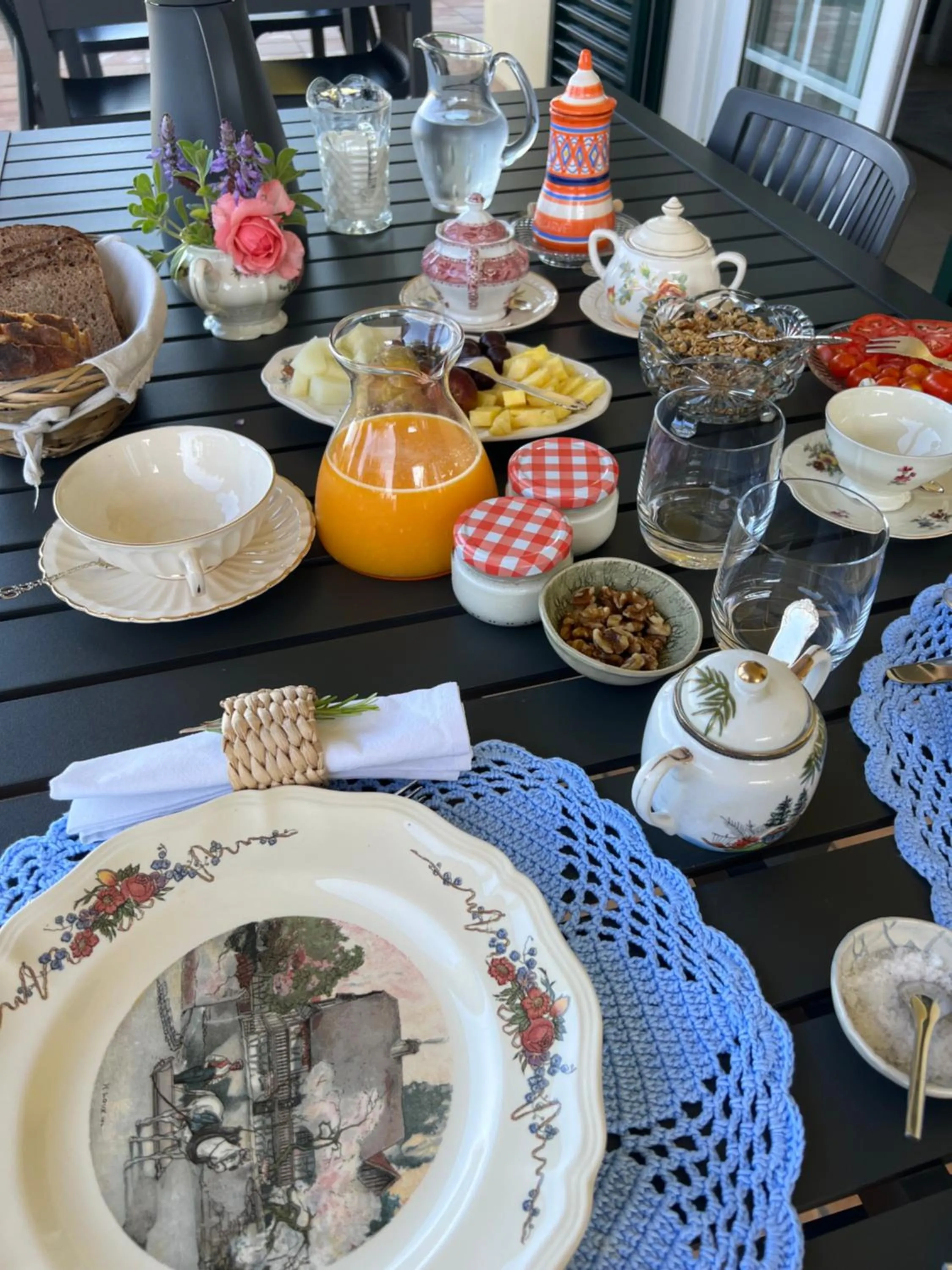 Breakfast in Villa Tranberg Suites