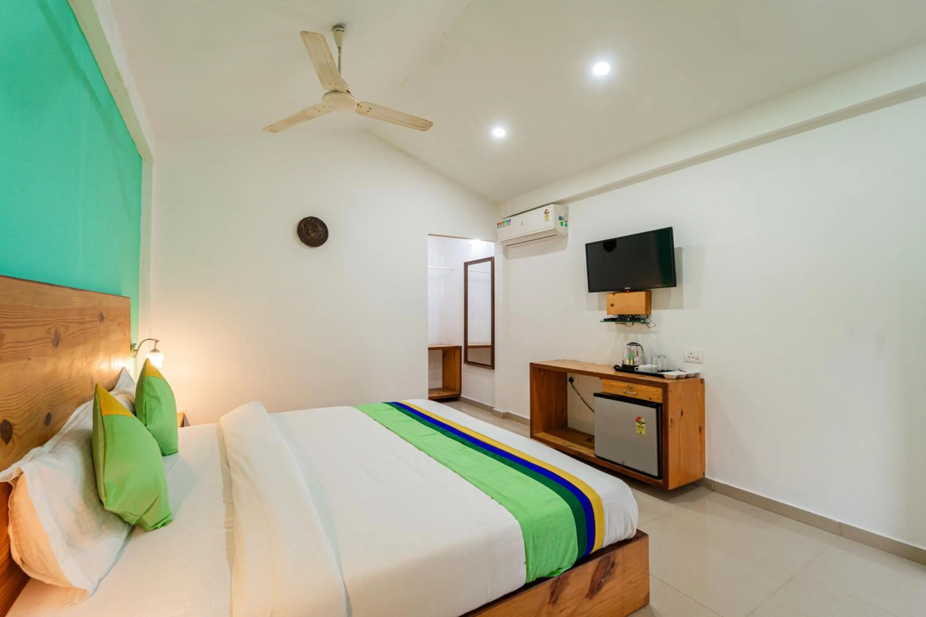 Bed in Treebo Gulmohar Beach Resort with Pool