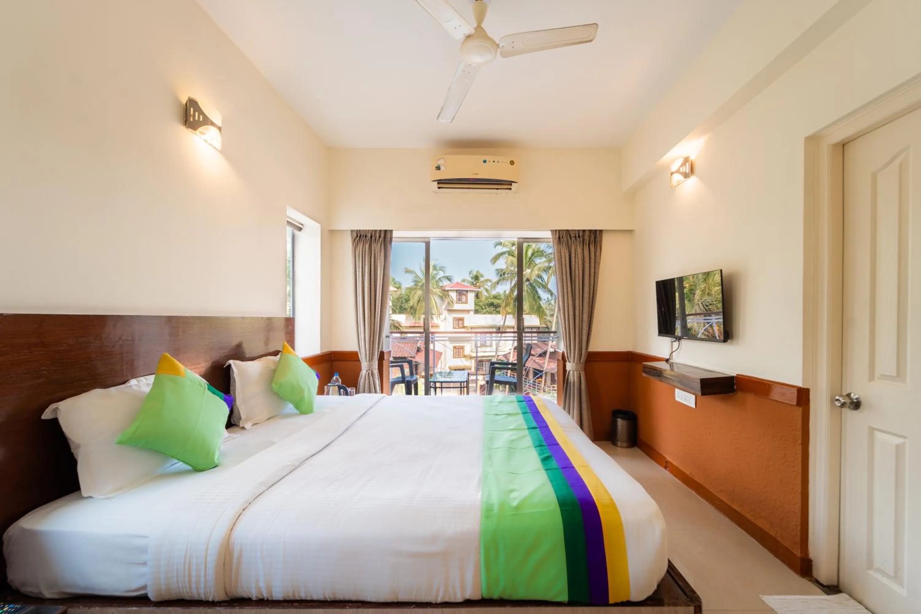 Bed in Treebo Gulmohar Beach Resort with Pool