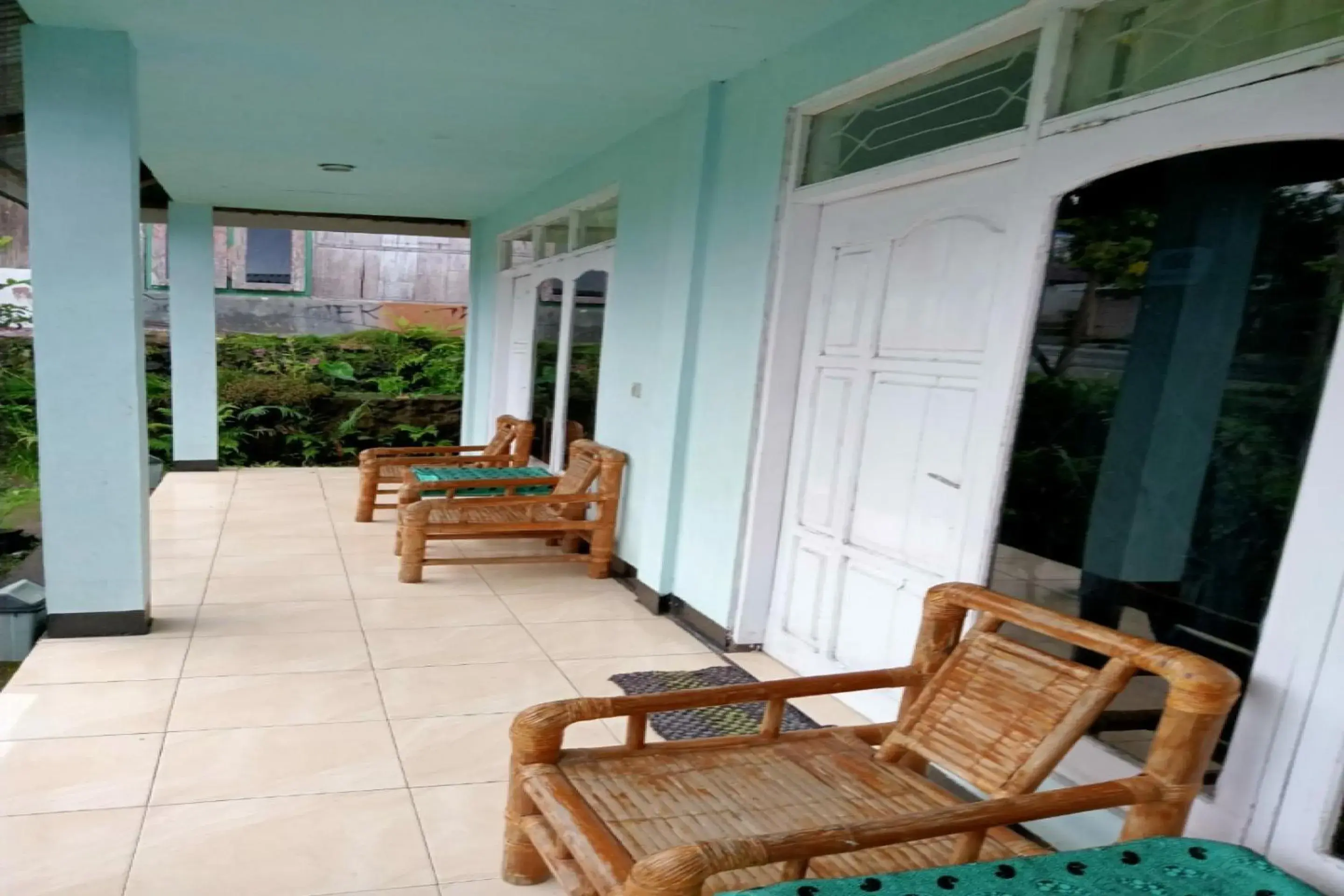 Lobby or reception in Hotel O Kelimutu Eco VillageNearMurundao Waterfall Lobby or reception in Hotel O Kelimutu Eco VillageNearMurundao Waterfall