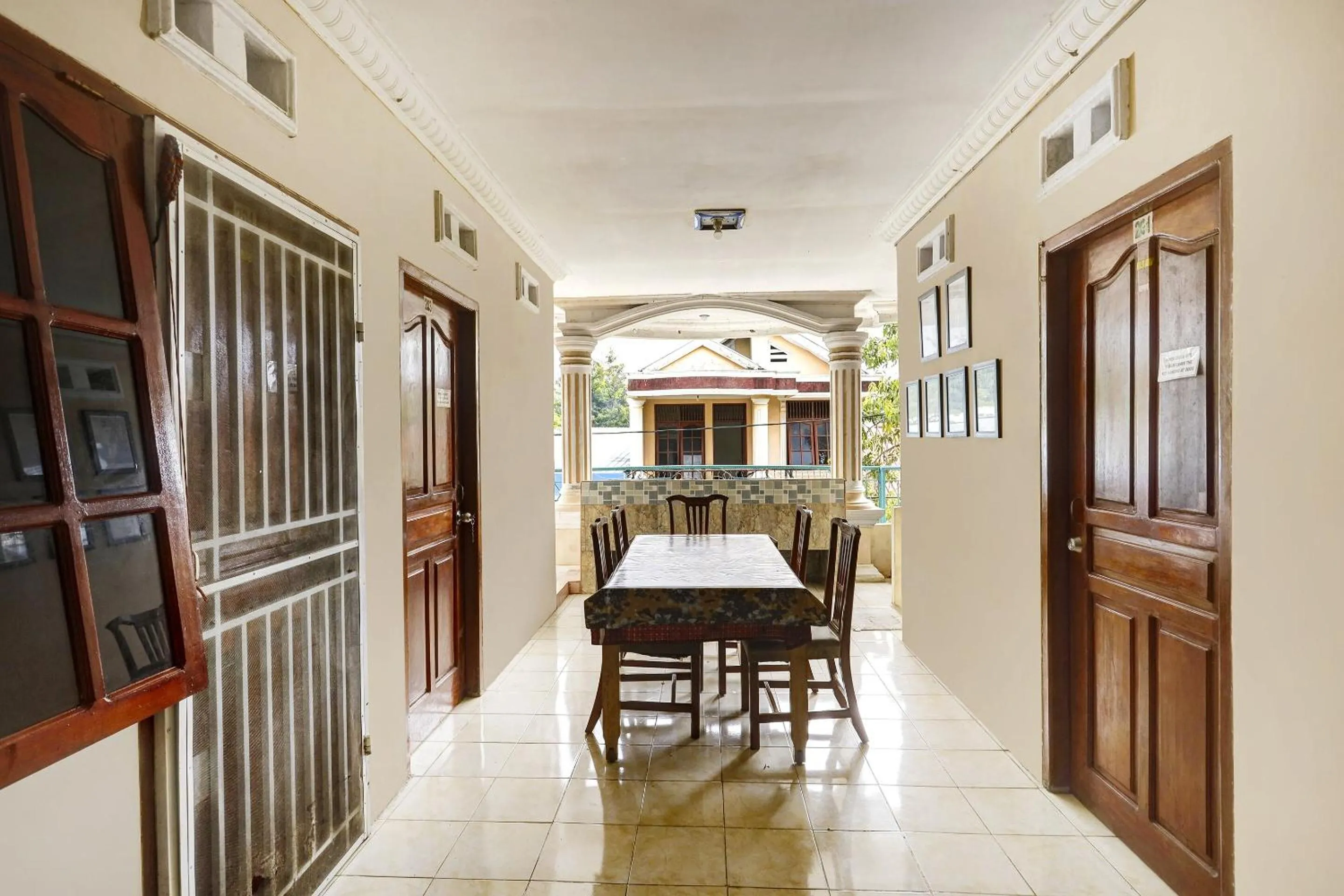 Lobby or reception in Hotel O Manisee 1 Homestay Syariah