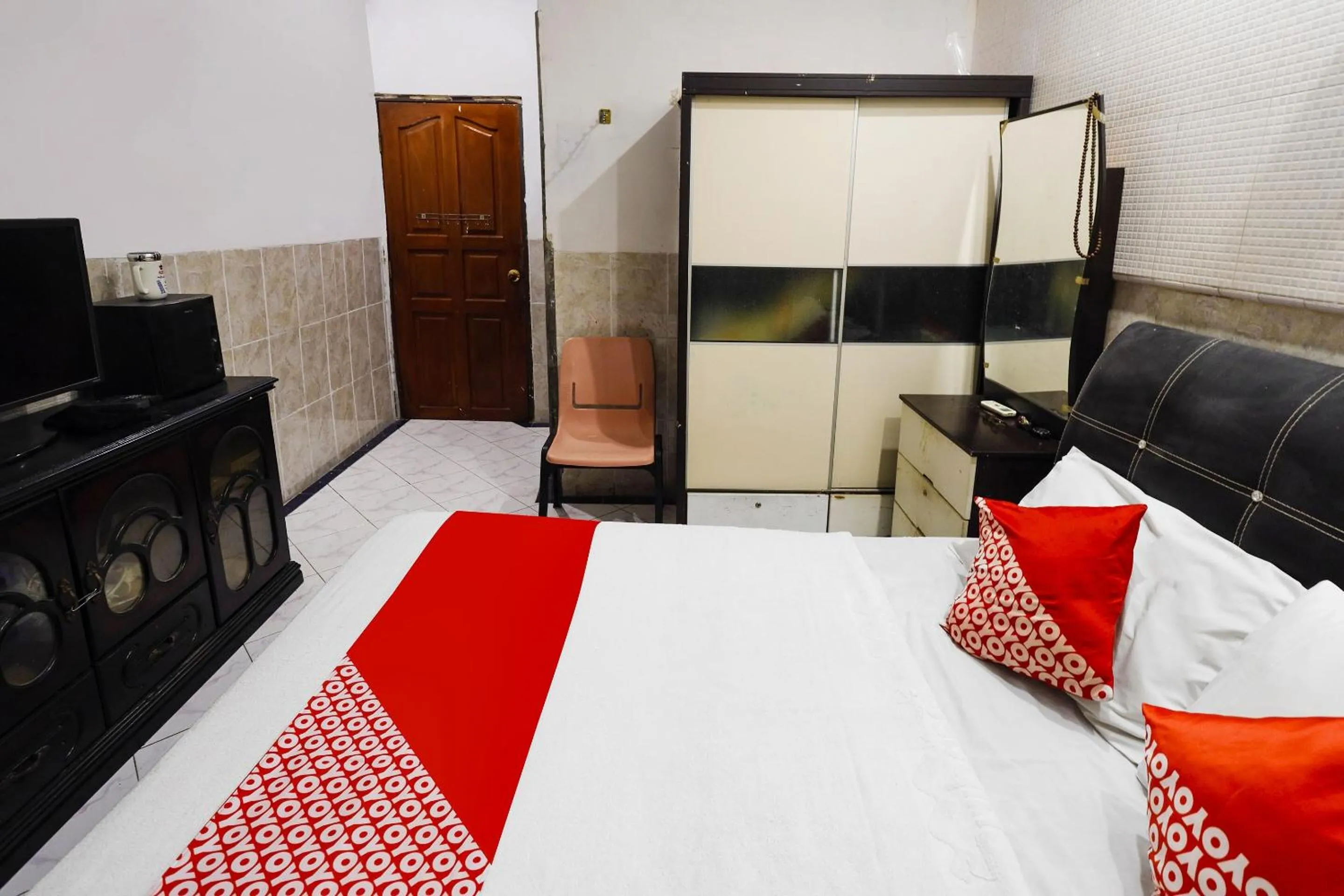 Bedroom, Bed in Hotel O Manisee 1 Homestay Syariah