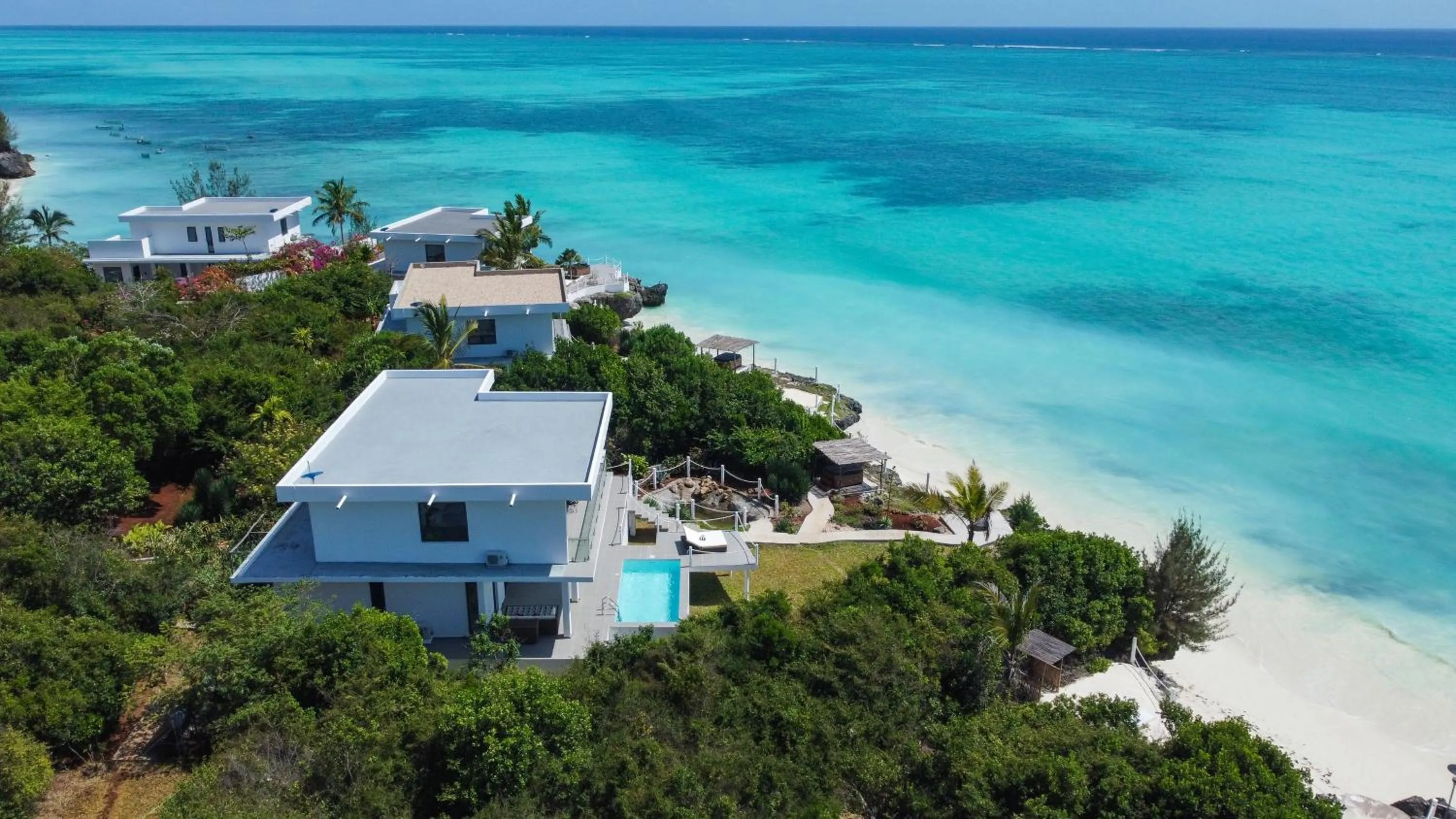 Hot Tub in Safira Blu Luxury Resort & Villas