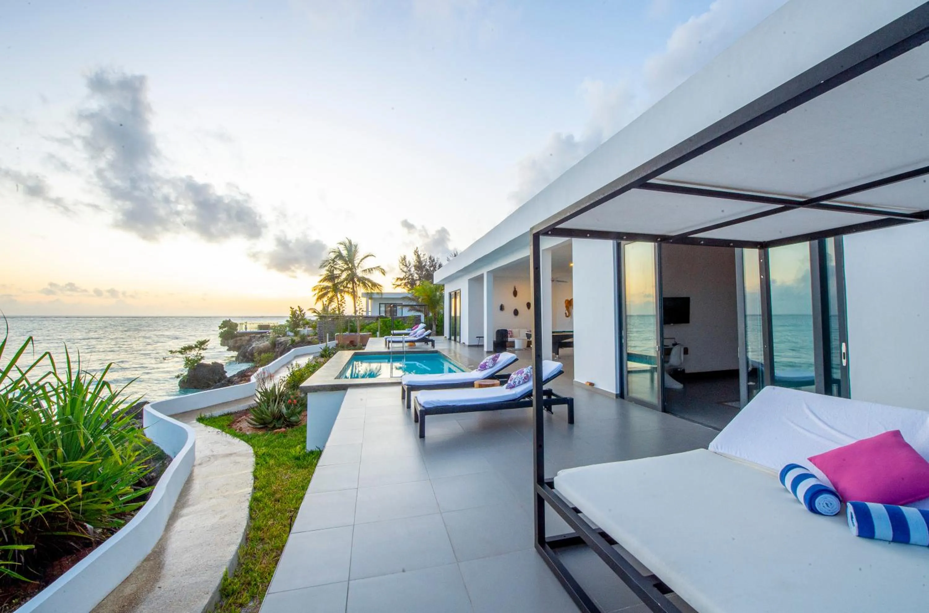 Patio in Safira Blu Luxury Resort & Villas