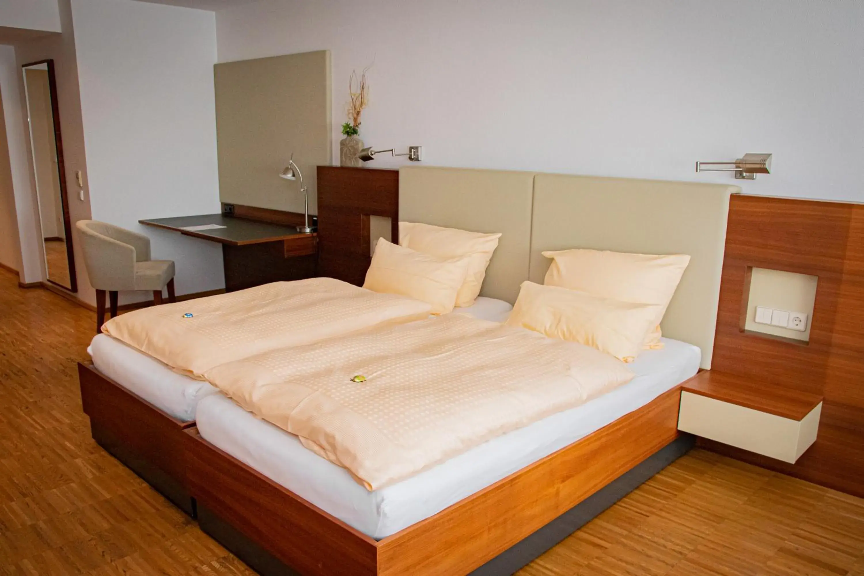 Large Double Room in Gästehaus an der Oase Large Double Room in Gästehaus an der Oase