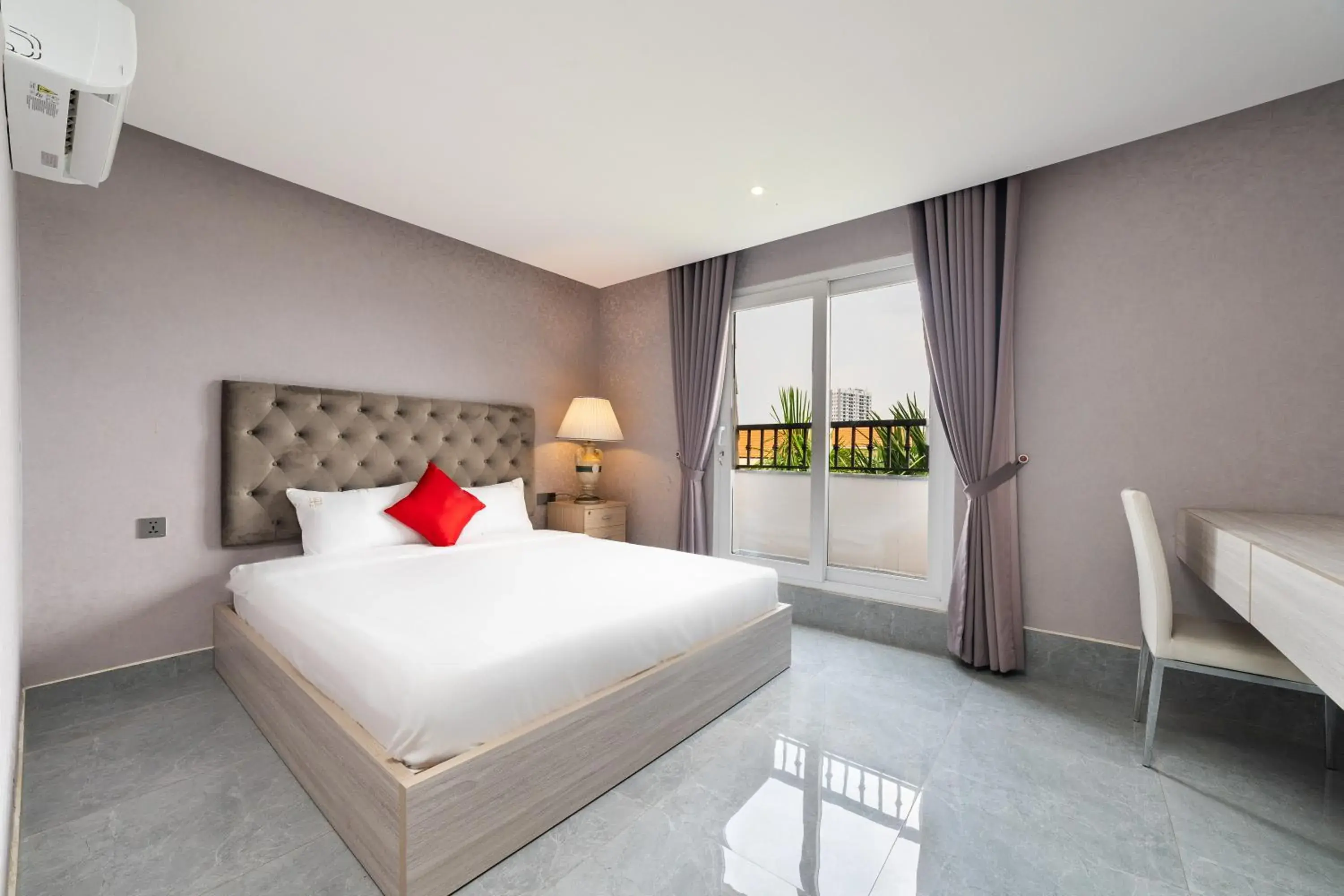 Deluxe Double Room in Collection O Sunshine Garden Hotel Deluxe Double Room in Collection O Sunshine Garden Hotel