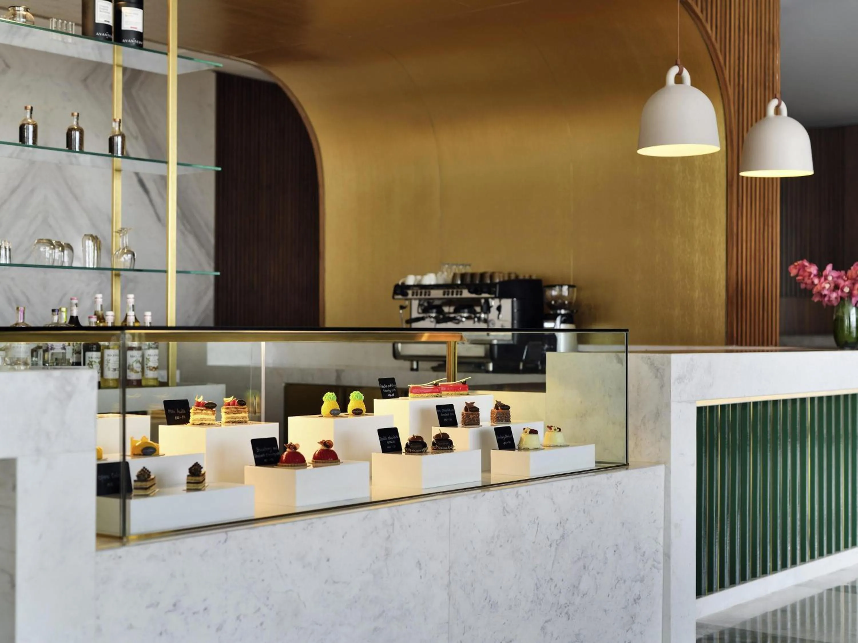 Restaurant/places to eat in Movenpick Jumeirah Village Triangle