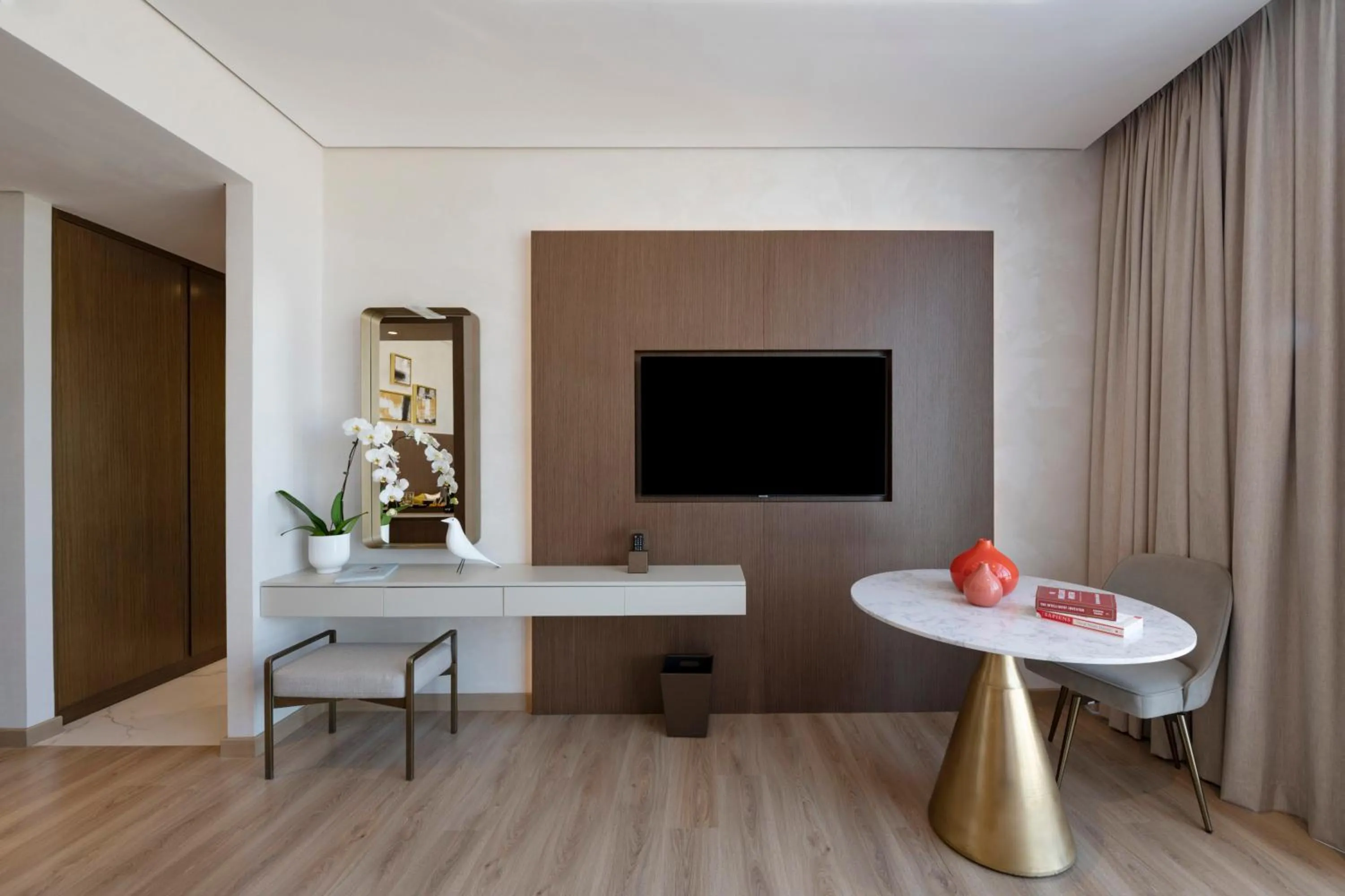 TV and multimedia in Movenpick Jumeirah Village Triangle