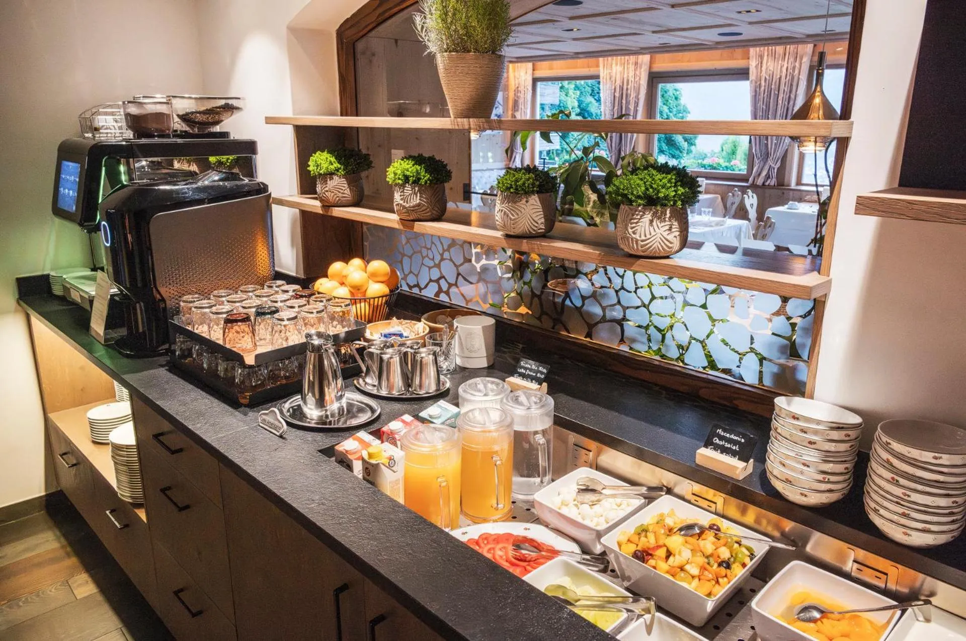 Breakfast in Hotel Platz