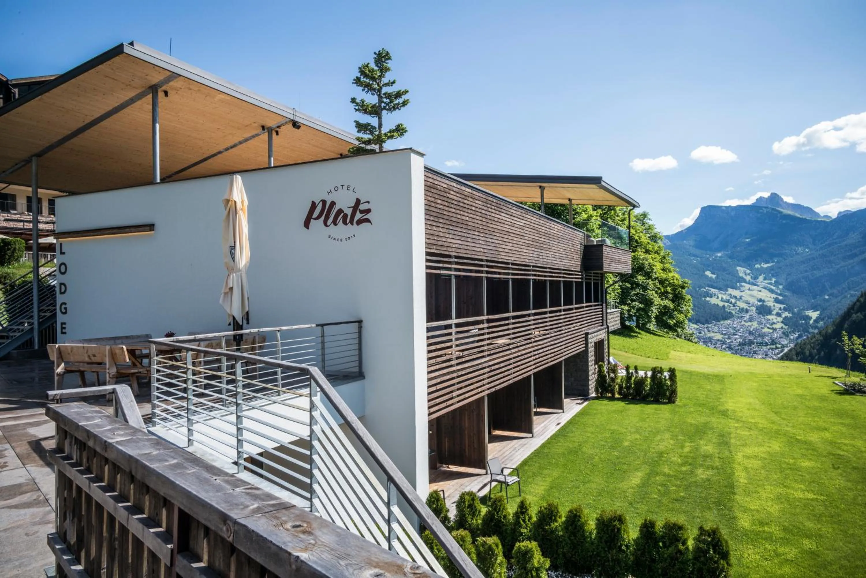 Property building in Hotel Platz