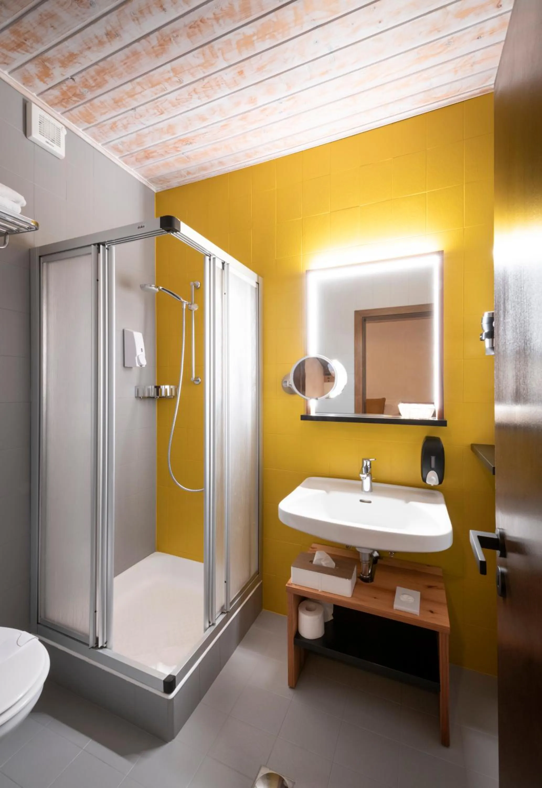 Bathroom in Hotel Platz