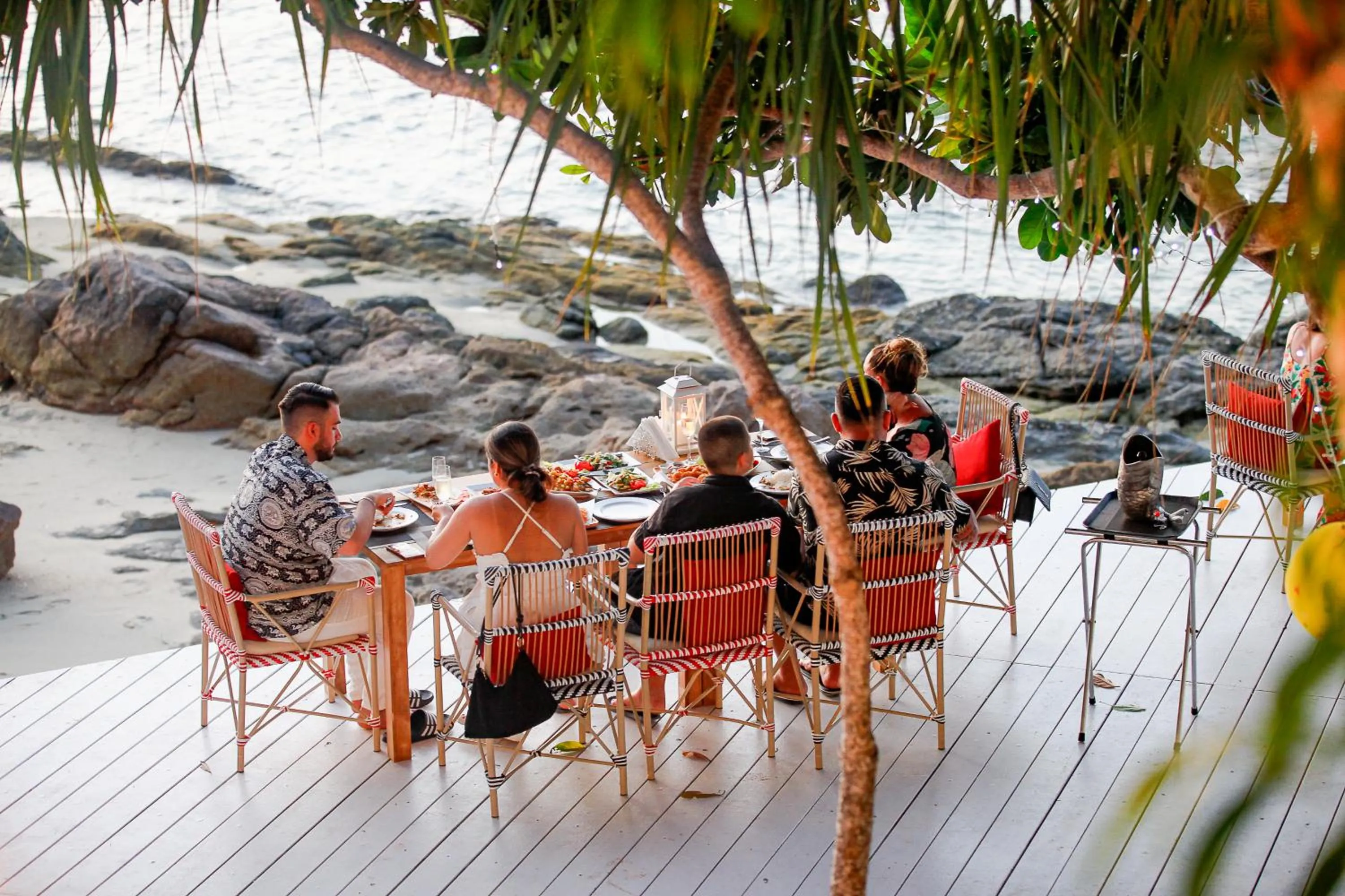 Restaurant/places to eat in Casa De Lipe