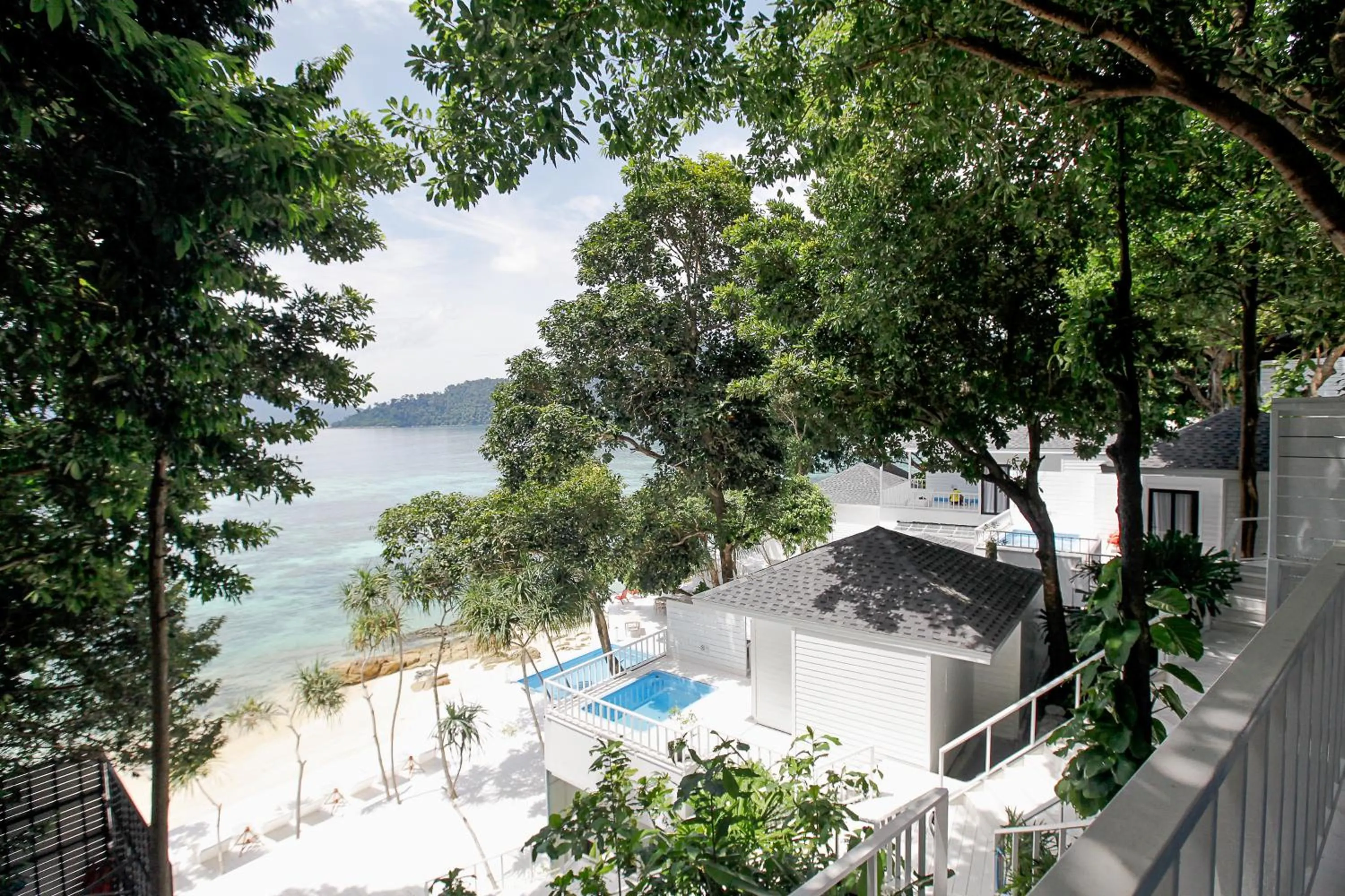 Property building in Casa De Lipe