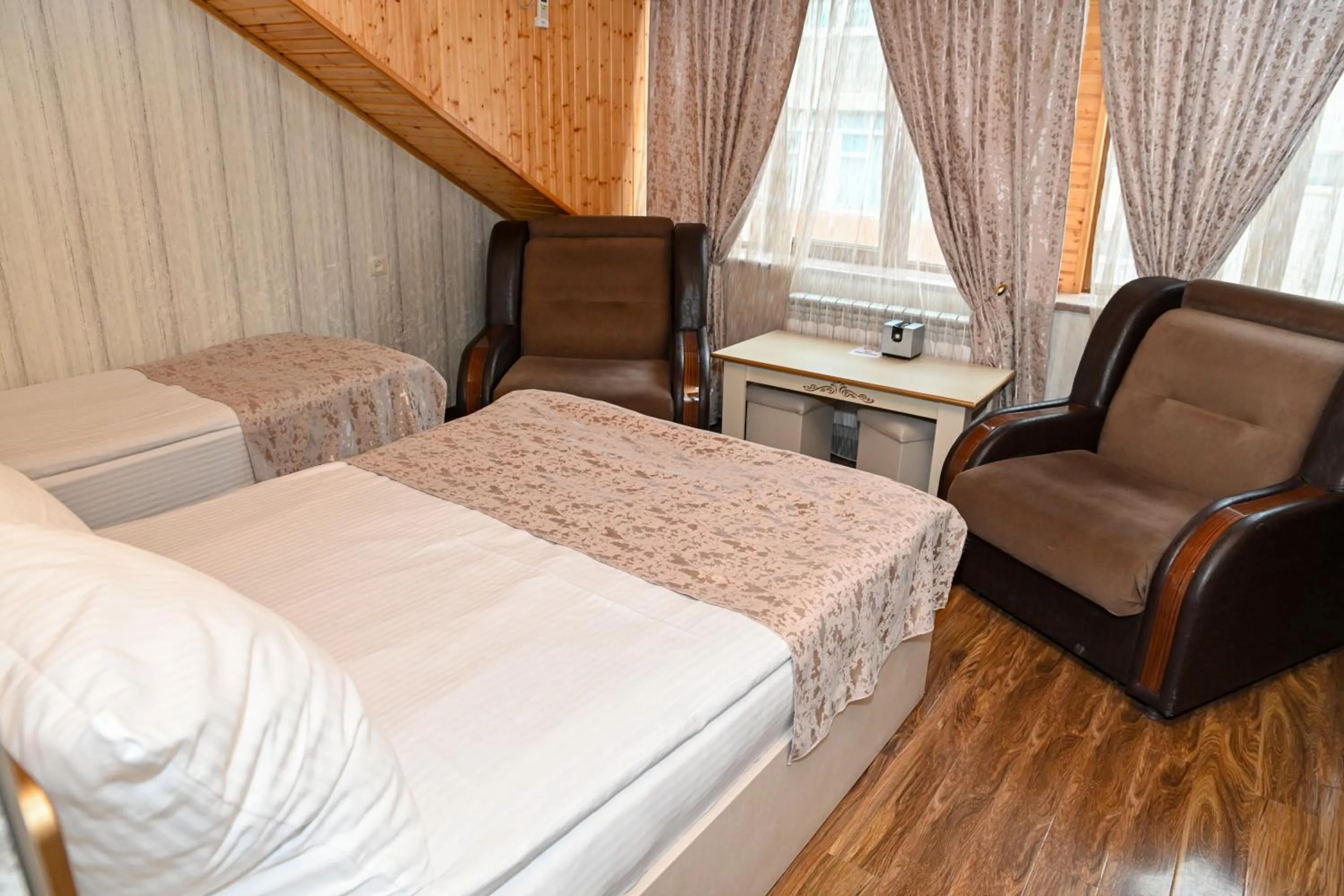 Bed in Har-Mar Hotel