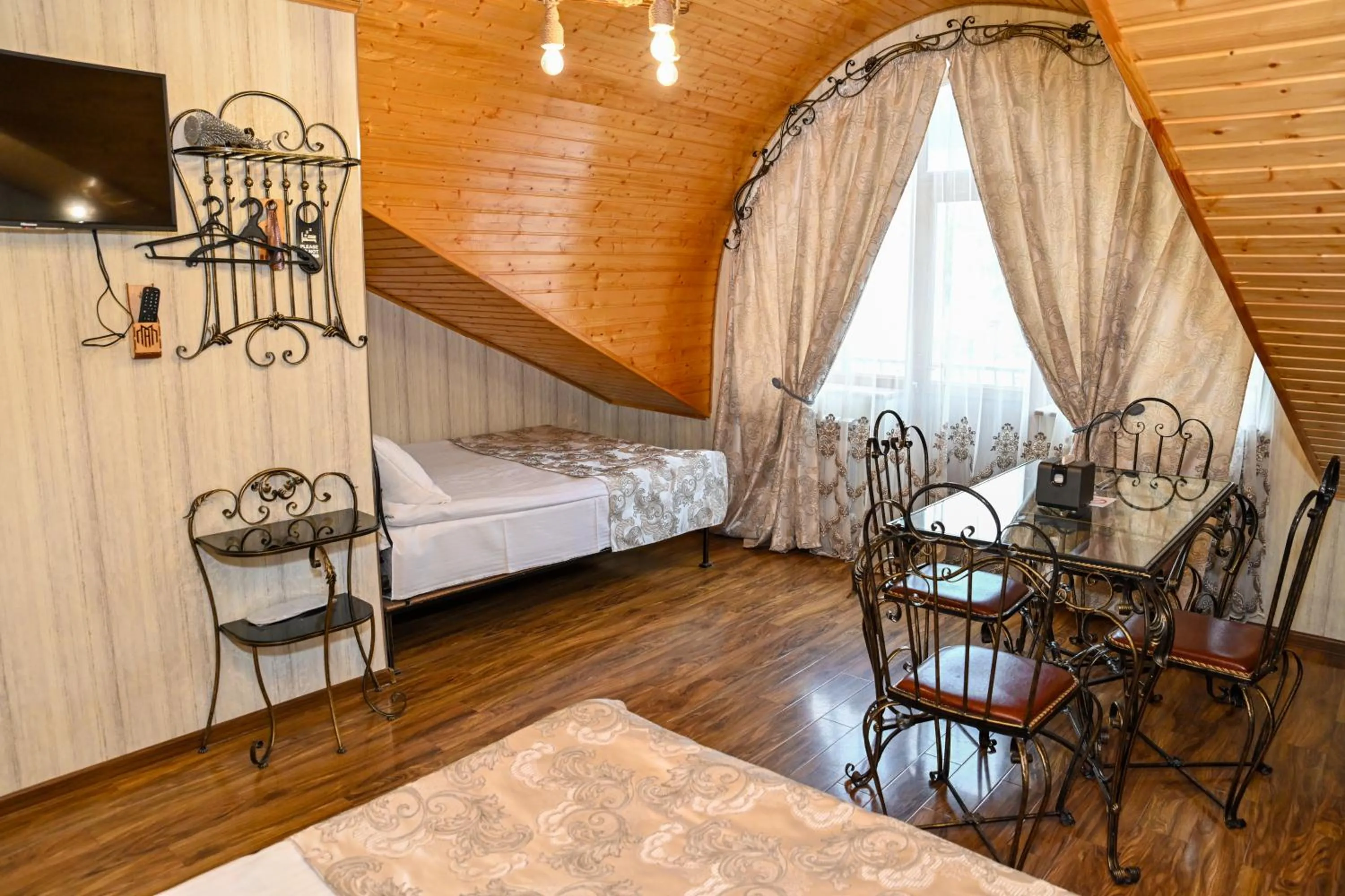 Bed in Har-Mar Hotel