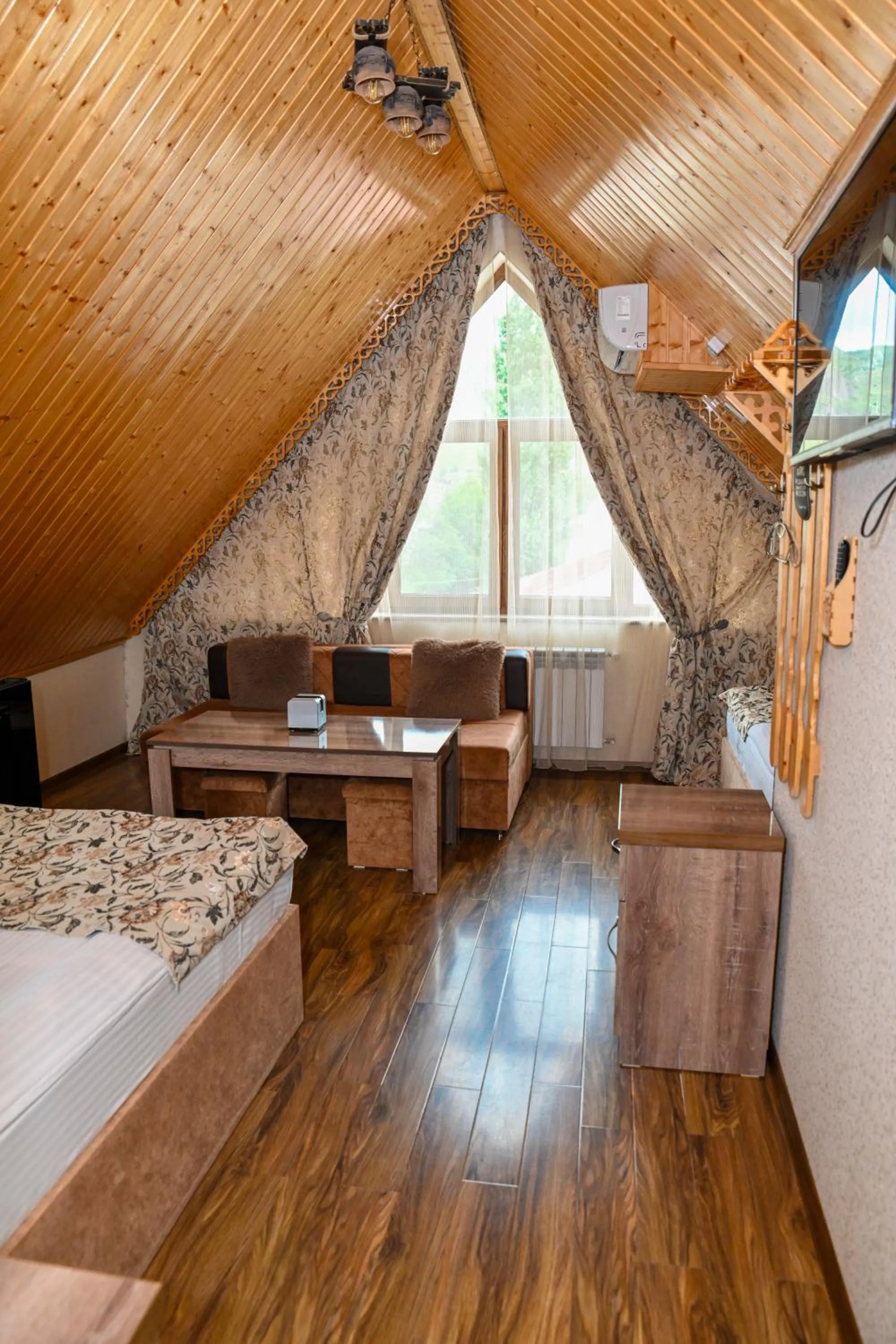 Bed in Har-Mar Hotel