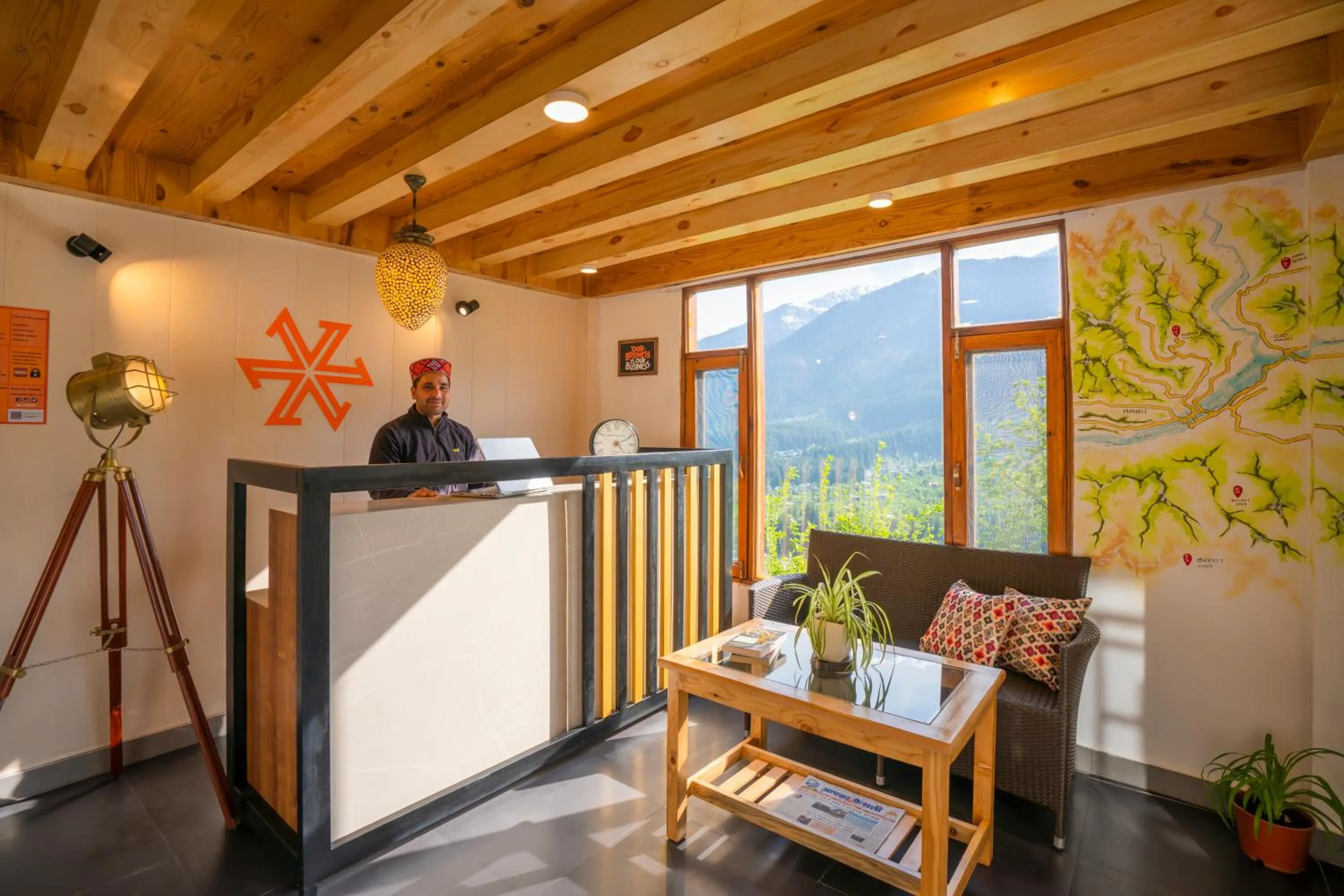 Living room in Zostel Manali, Vashisht