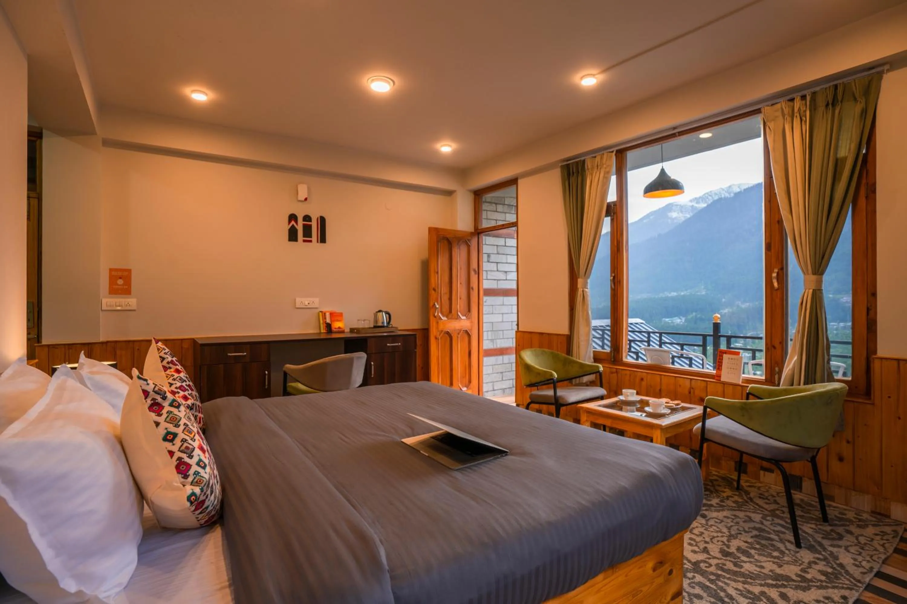 Bed in Zostel Manali, Vashisht