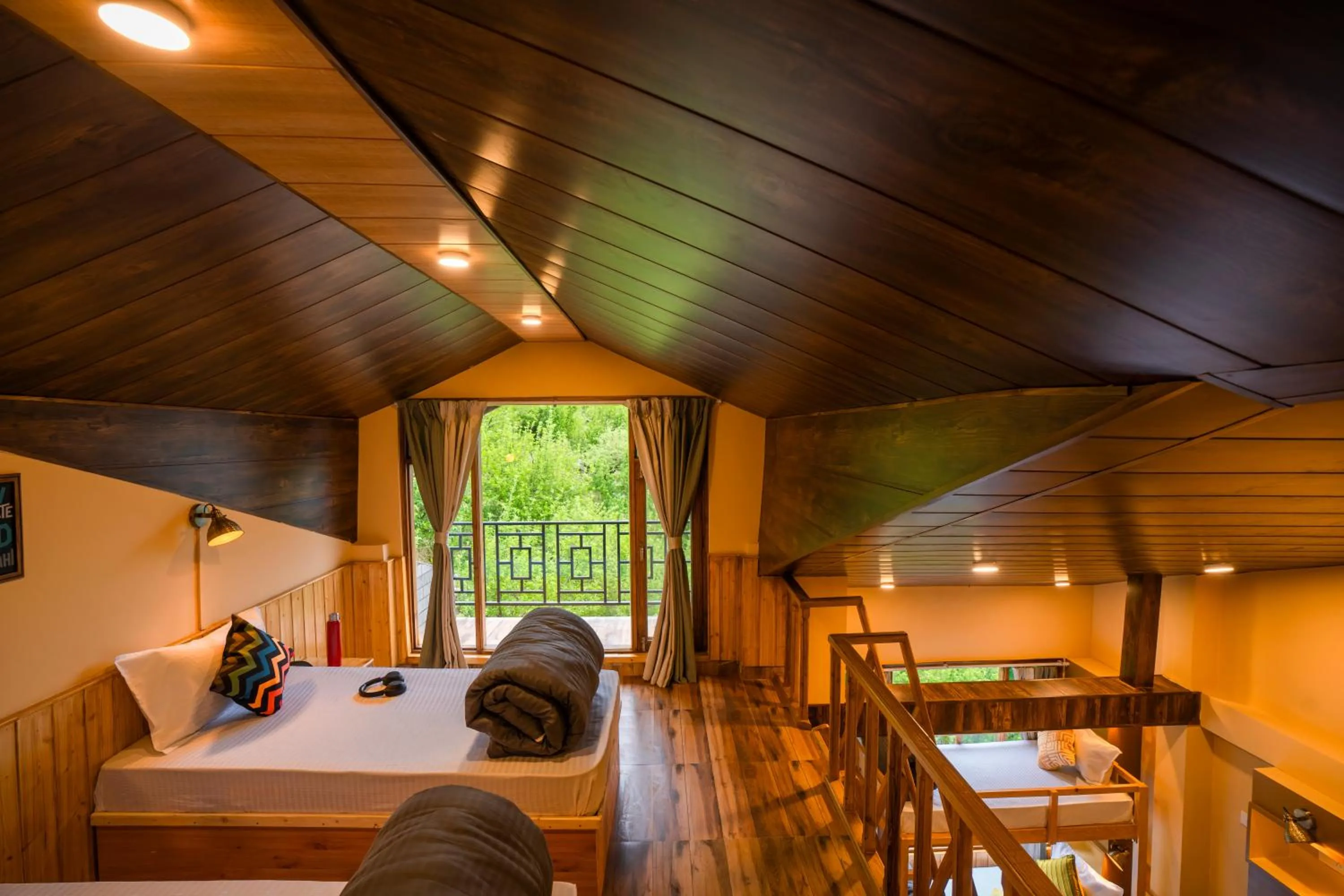 Bed in Zostel Manali, Vashisht